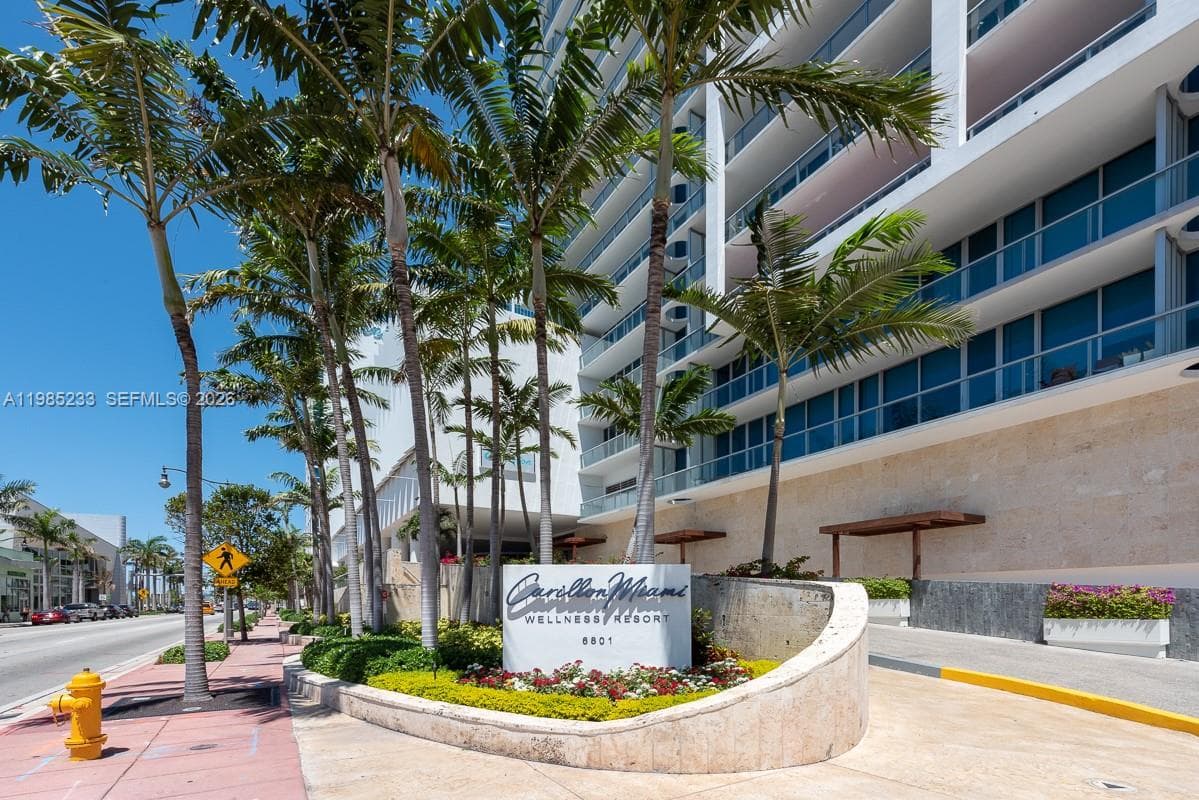 A11985233 — Miami Beach — 26