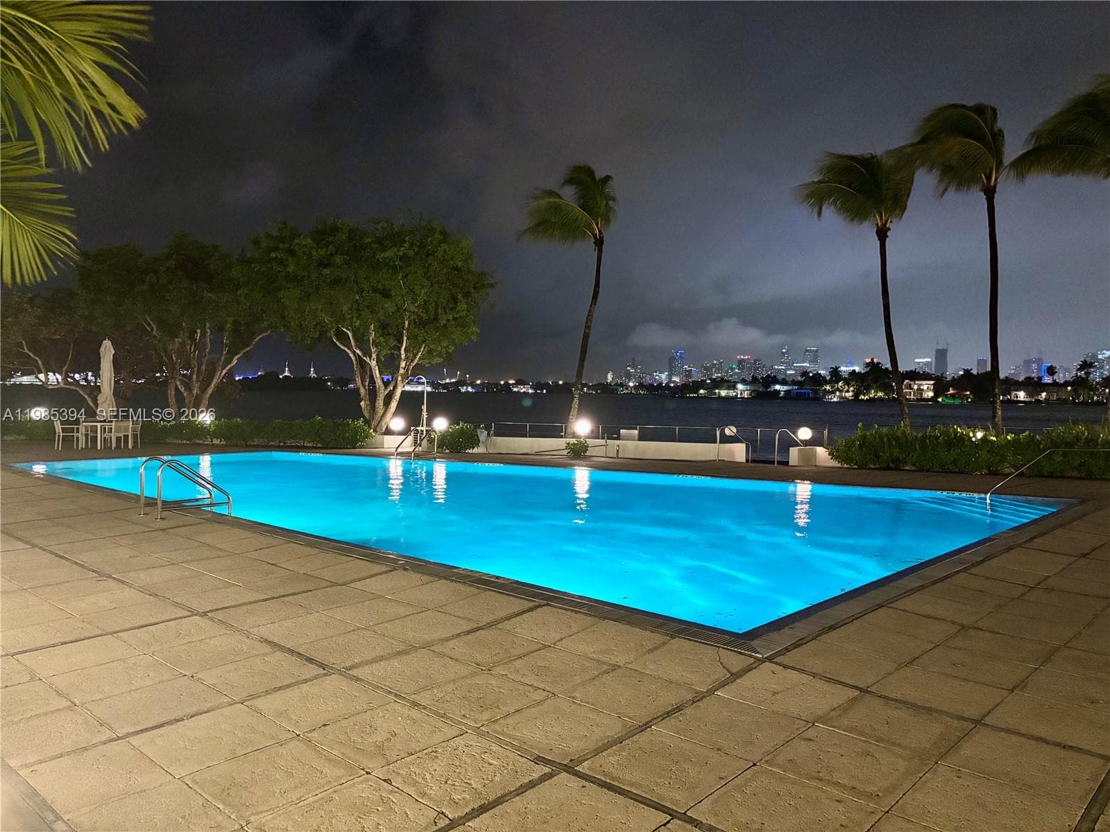 A11985394 — Miami Beach — 18