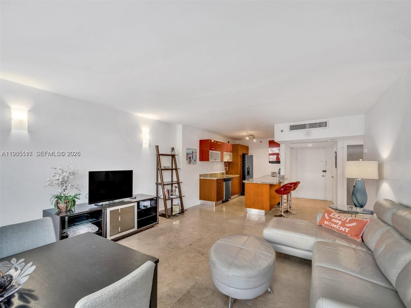 A11985517 — Miami Beach — 2