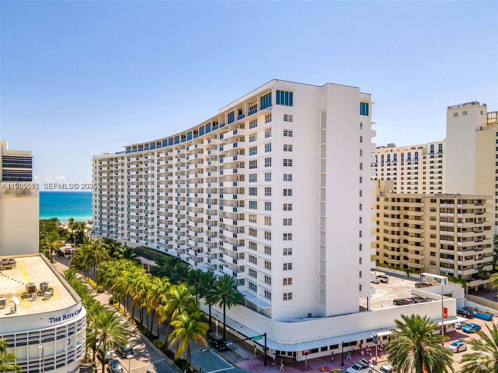 A11985517 — Miami Beach