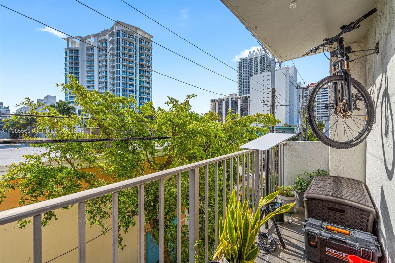 A11985560 — Miami Beach — 11