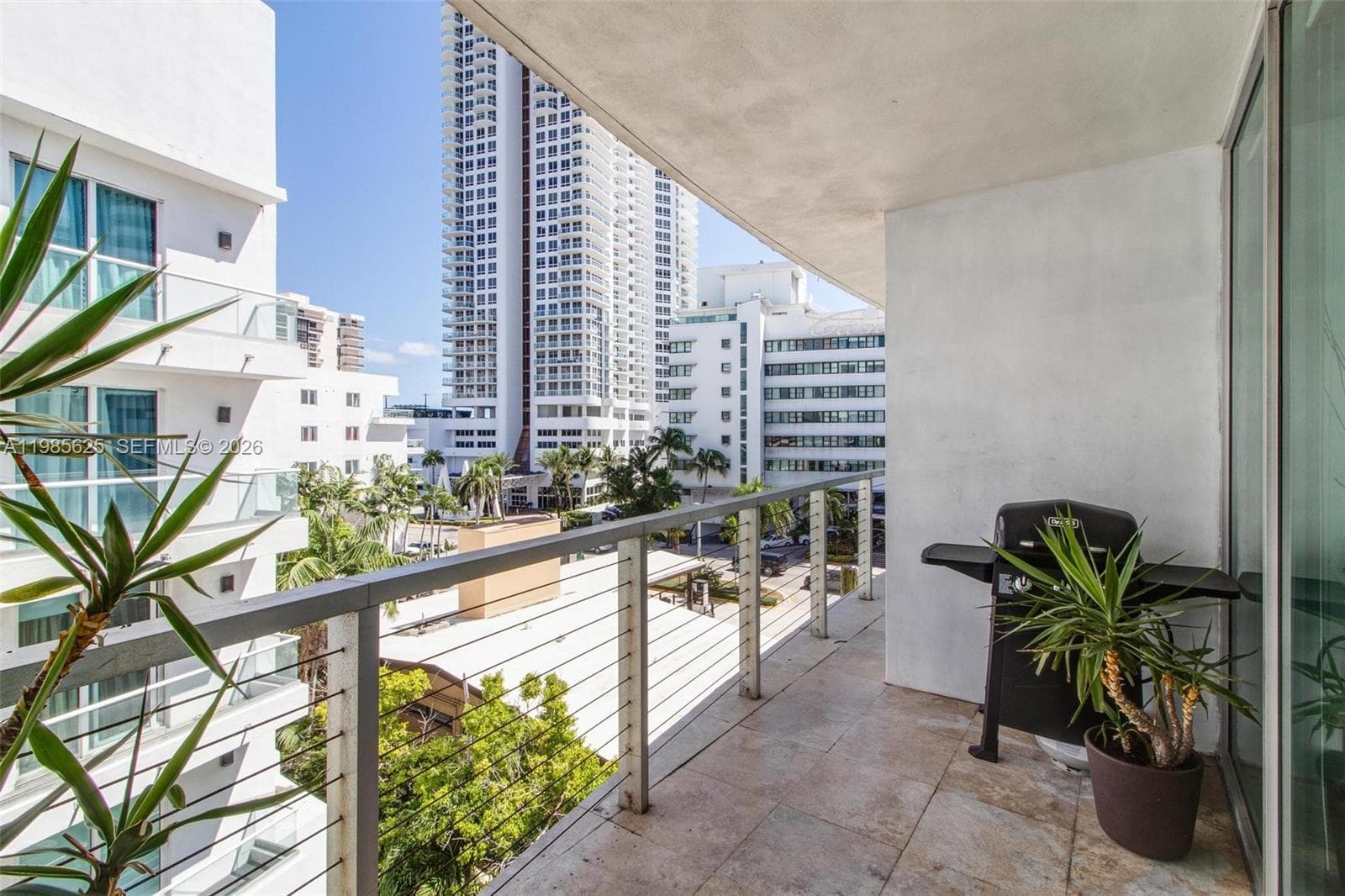 A11985625 — Miami Beach — 20