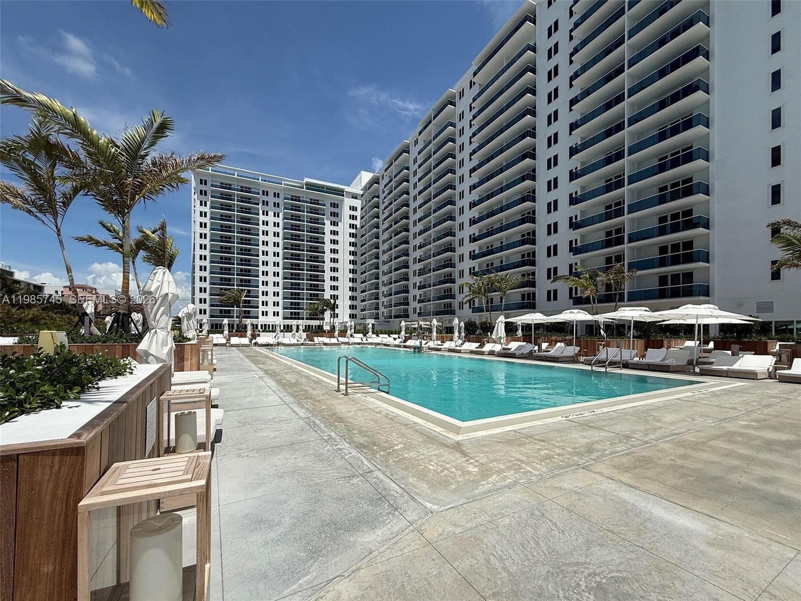 A11985745 — Miami Beach — 23