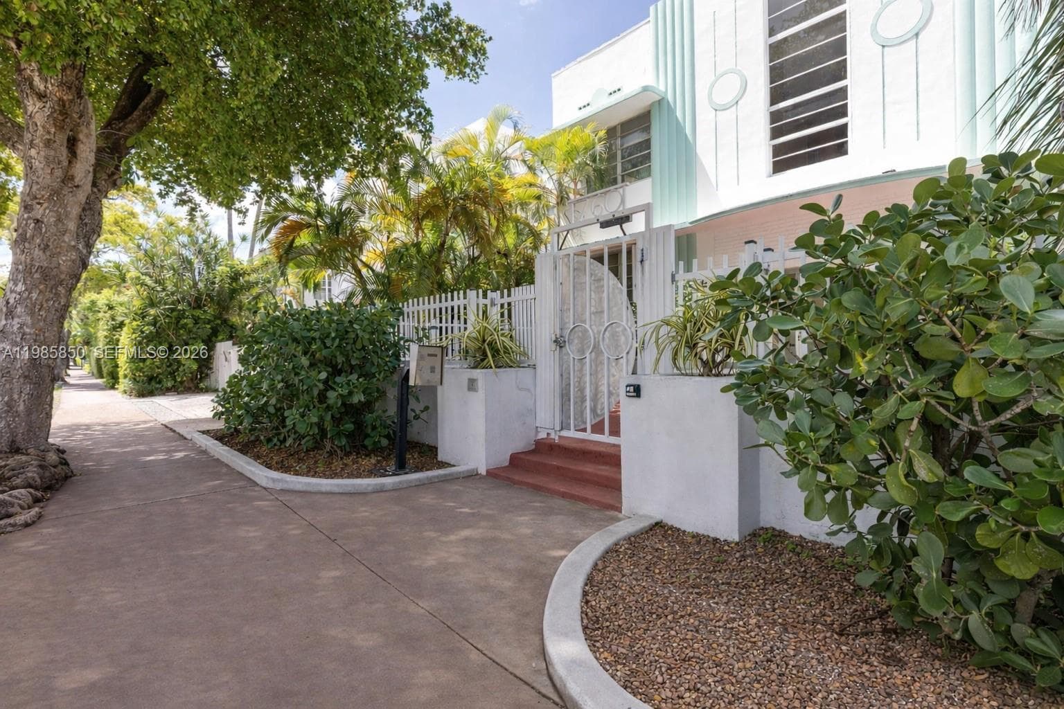 A11985850 — Miami Beach — 2