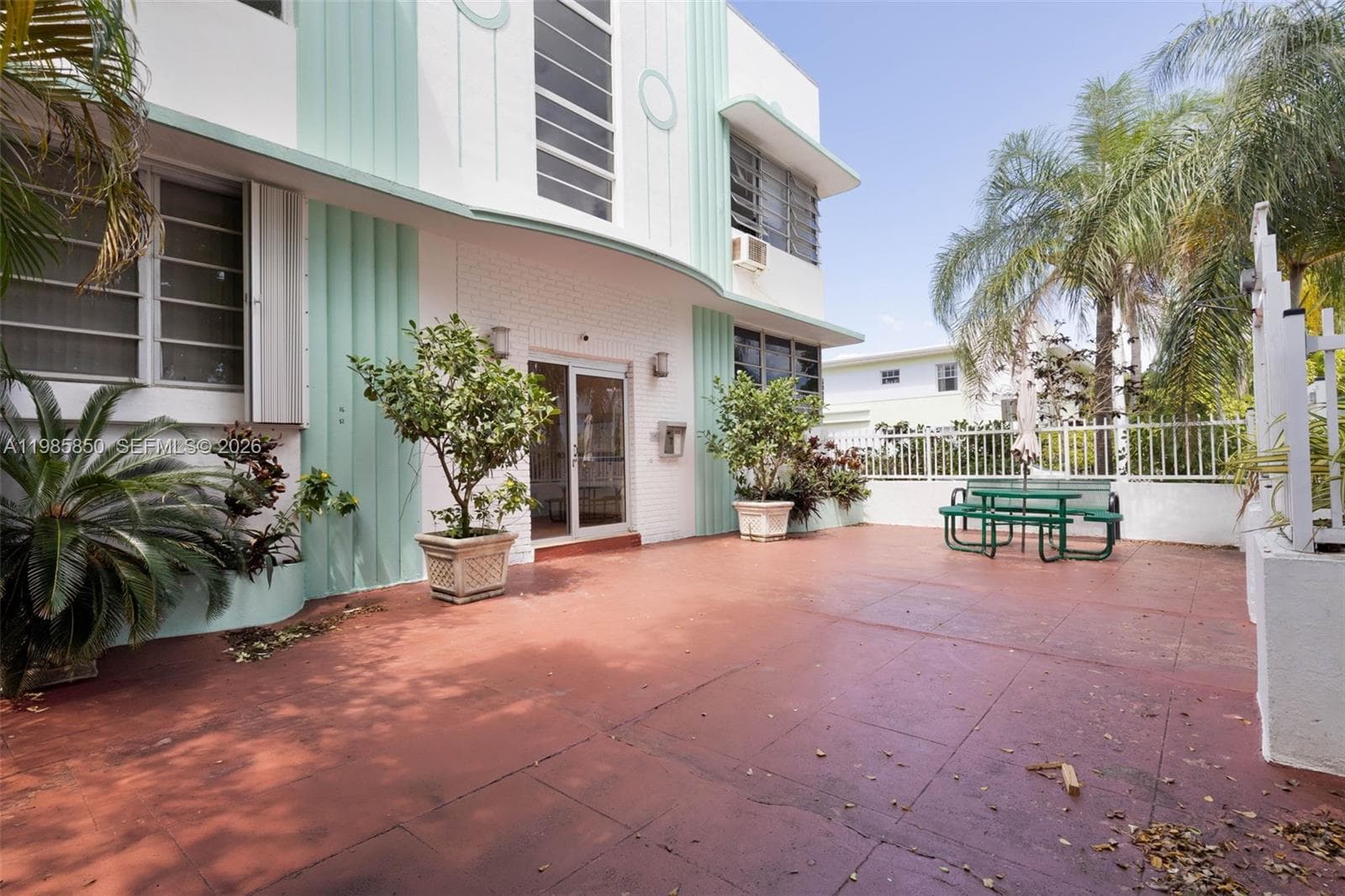 A11985850 — Miami Beach — 13