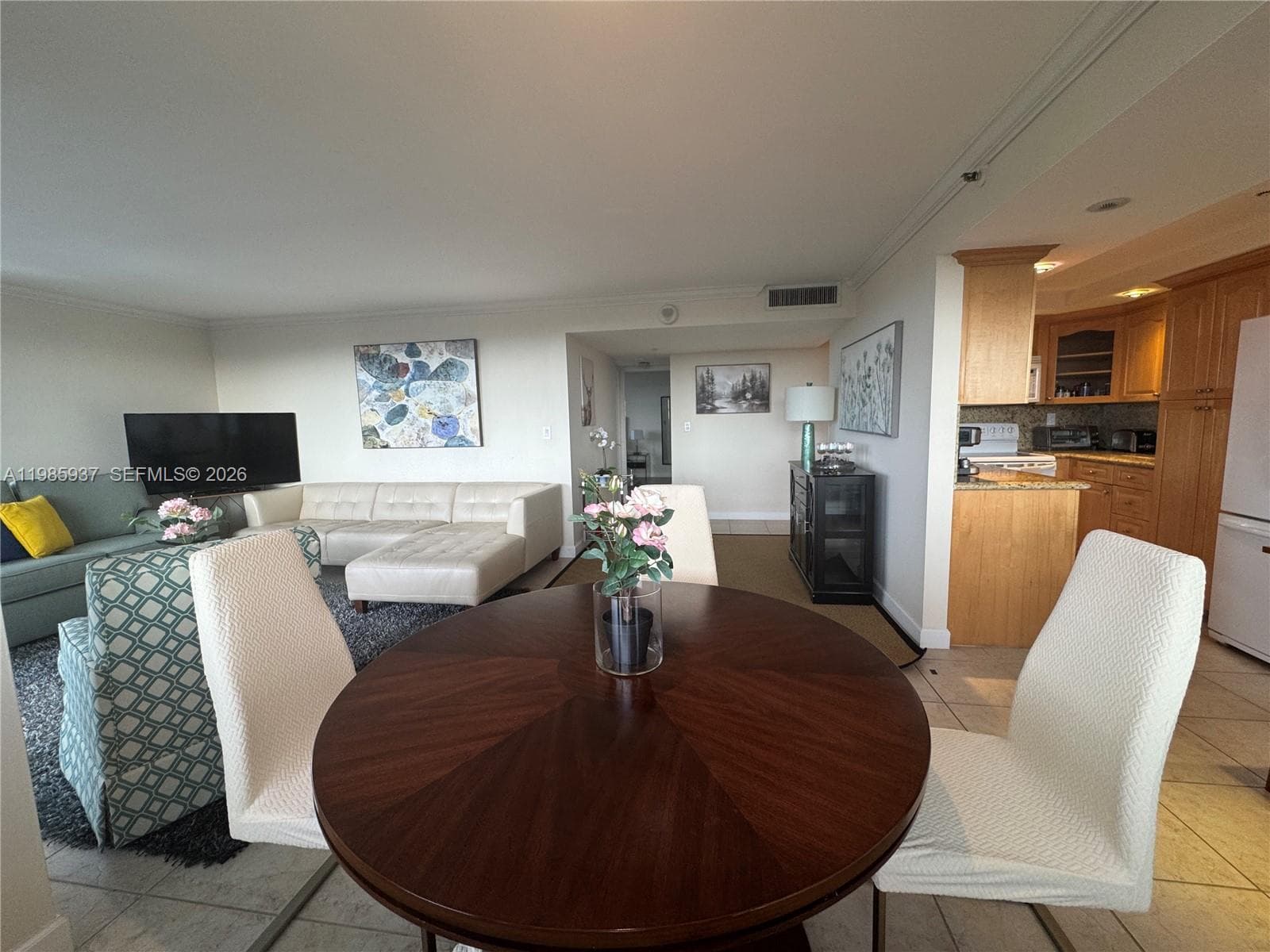 A11985937 — Miami Beach — 79