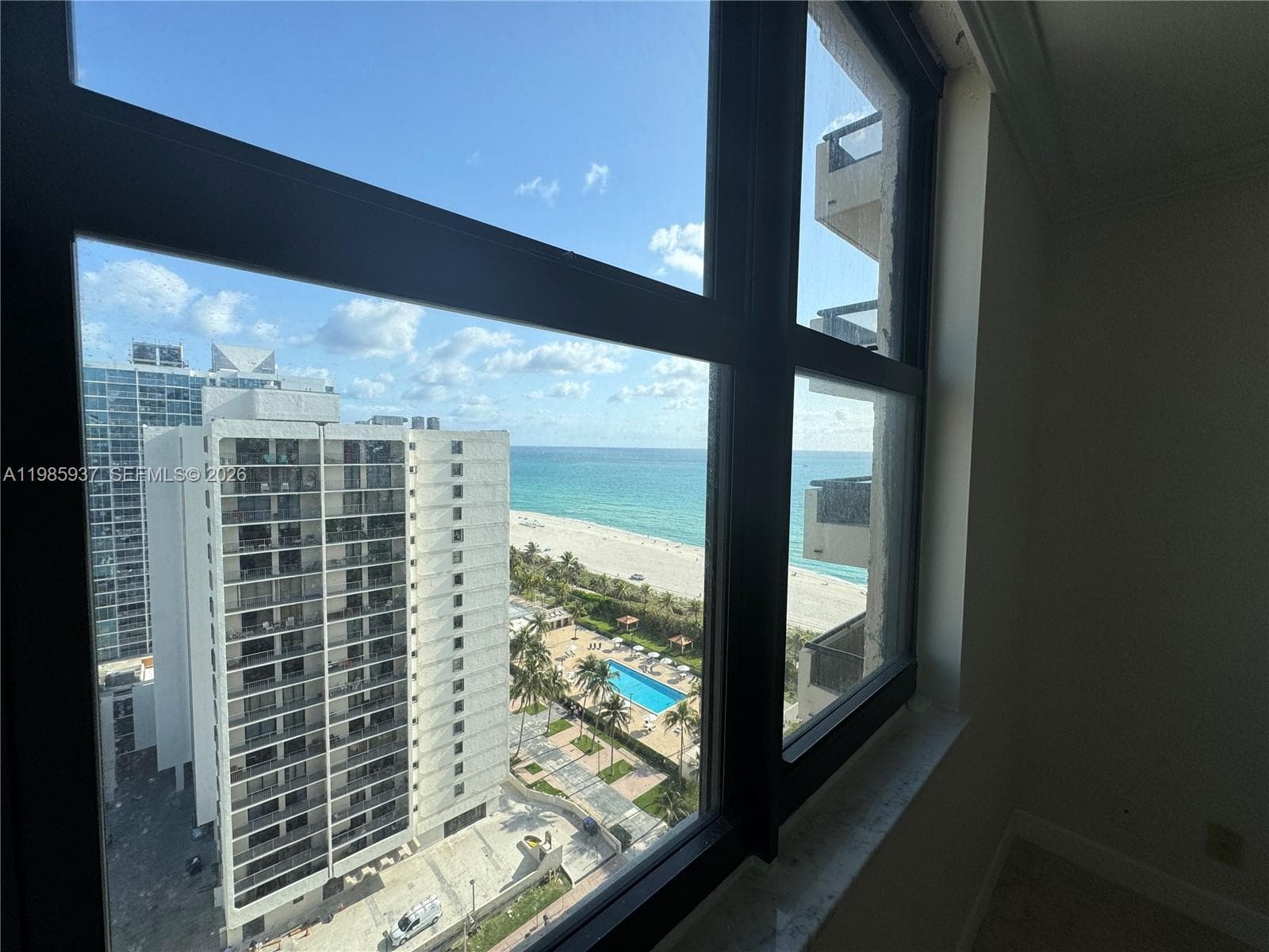 A11985937 — Miami Beach — 19