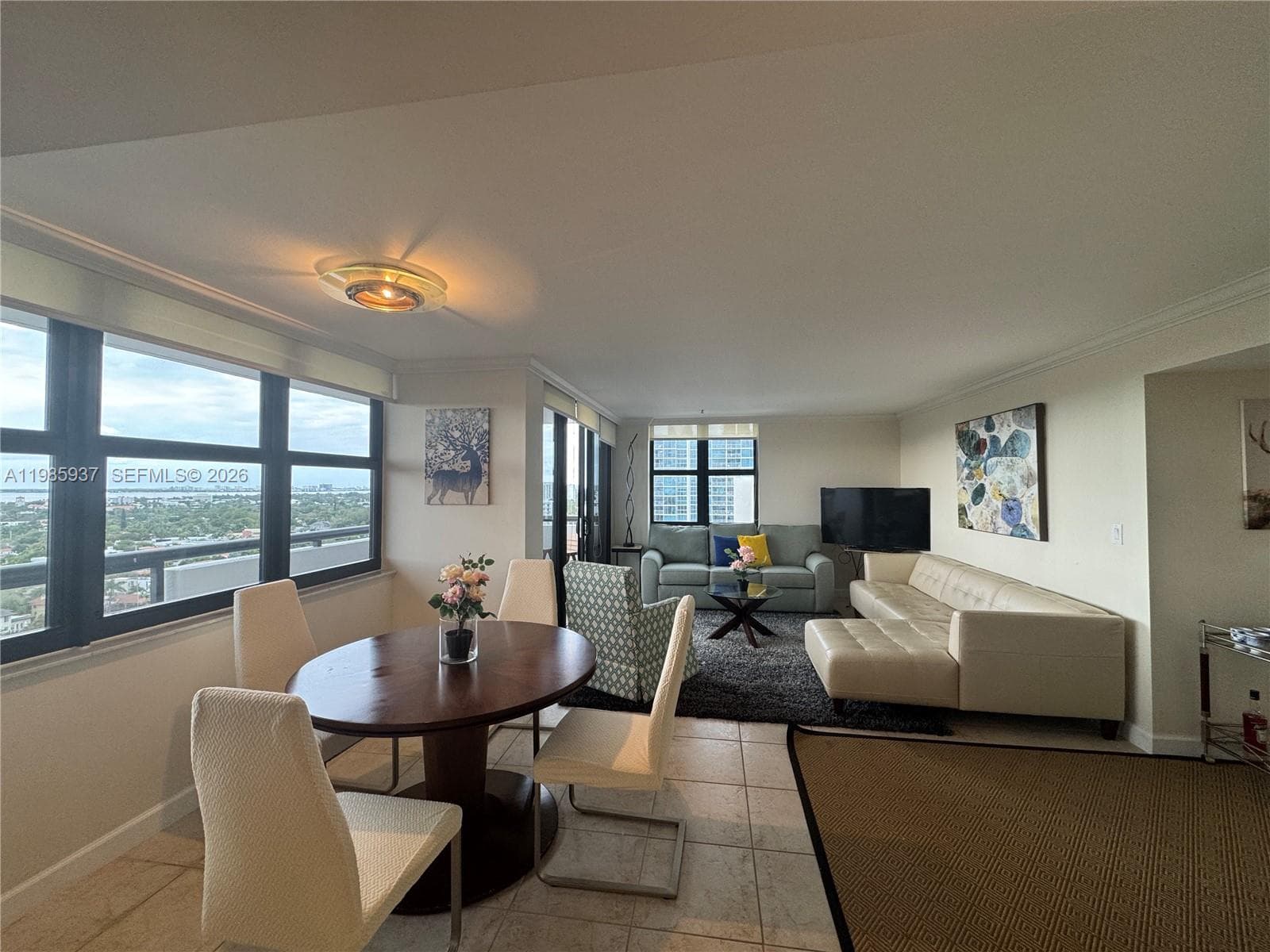 A11985937 — Miami Beach — 64