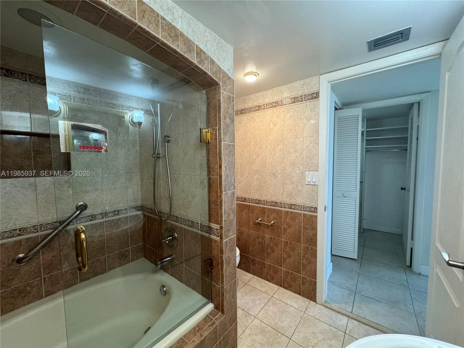A11985937 — Miami Beach — 29