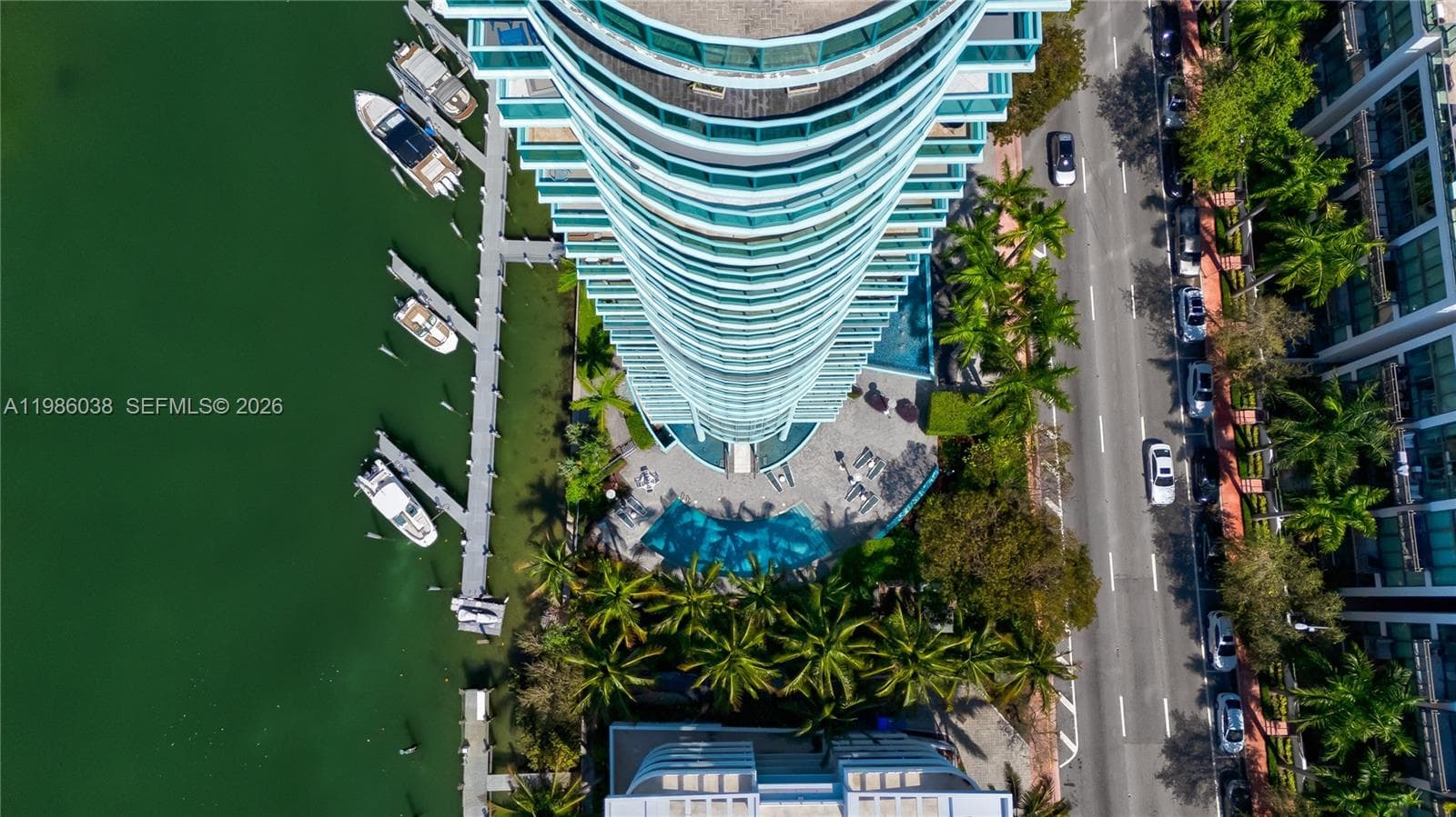 A11986038 — Miami Beach — 42