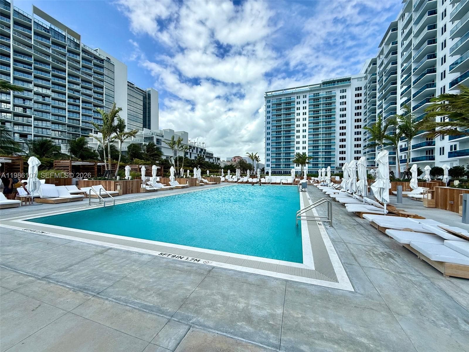 A11986107 — Miami Beach — 2