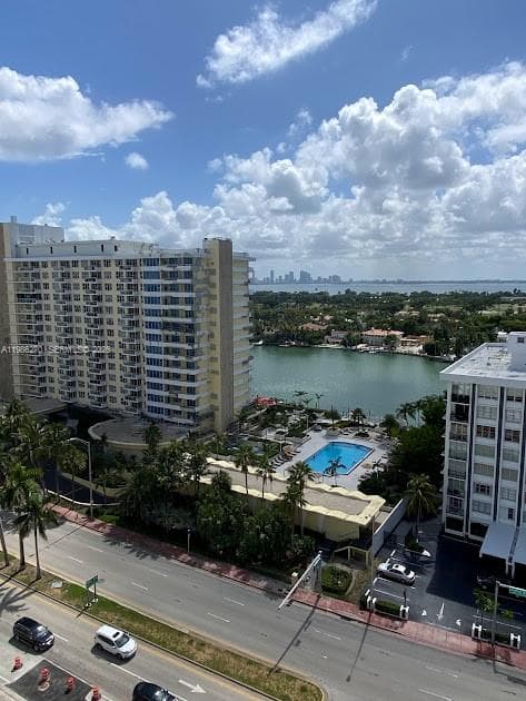 A11986270 — Miami Beach — 7