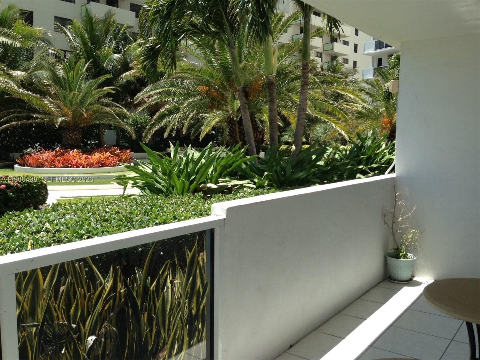 A11986498 — Miami Beach — 9