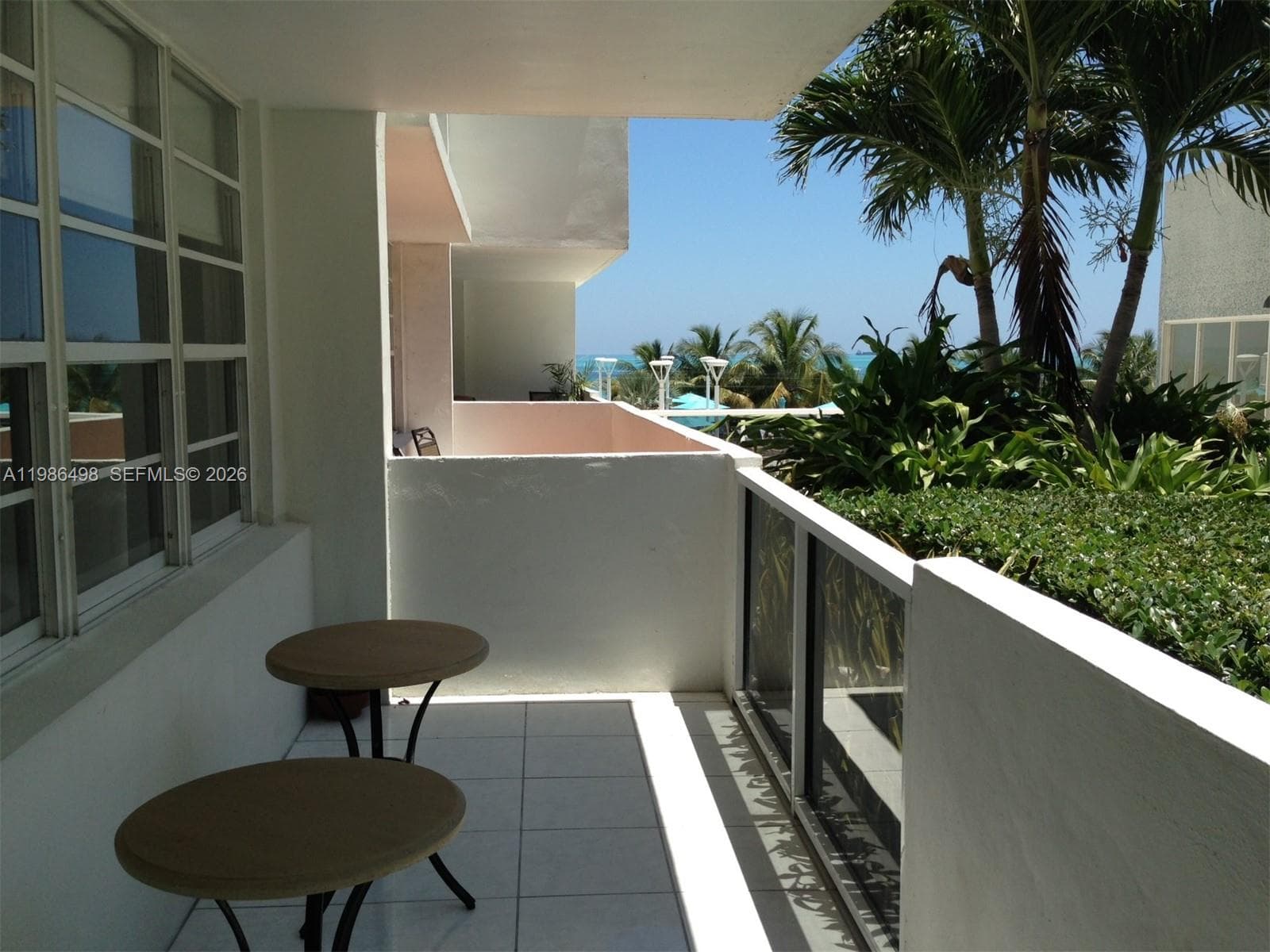 A11986498 — Miami Beach — 10