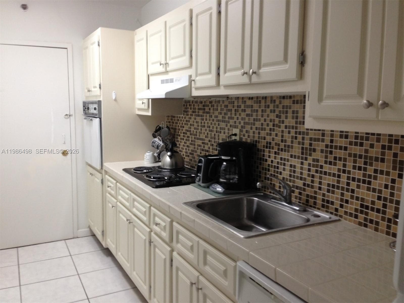 A11986498 — Miami Beach — 4