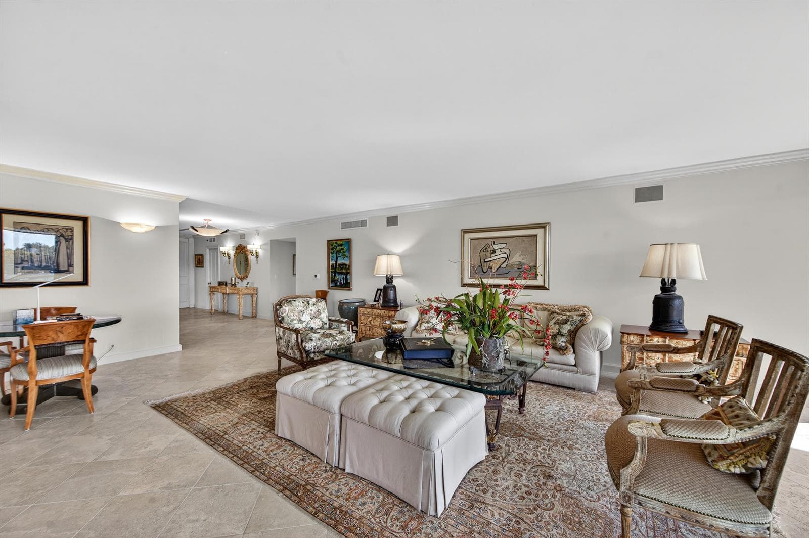 B26004751 — Miami Beach — 23
