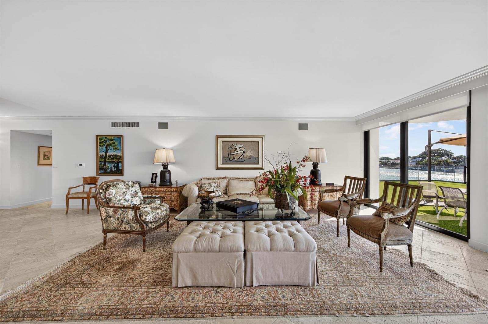 B26004751 — Miami Beach — 22