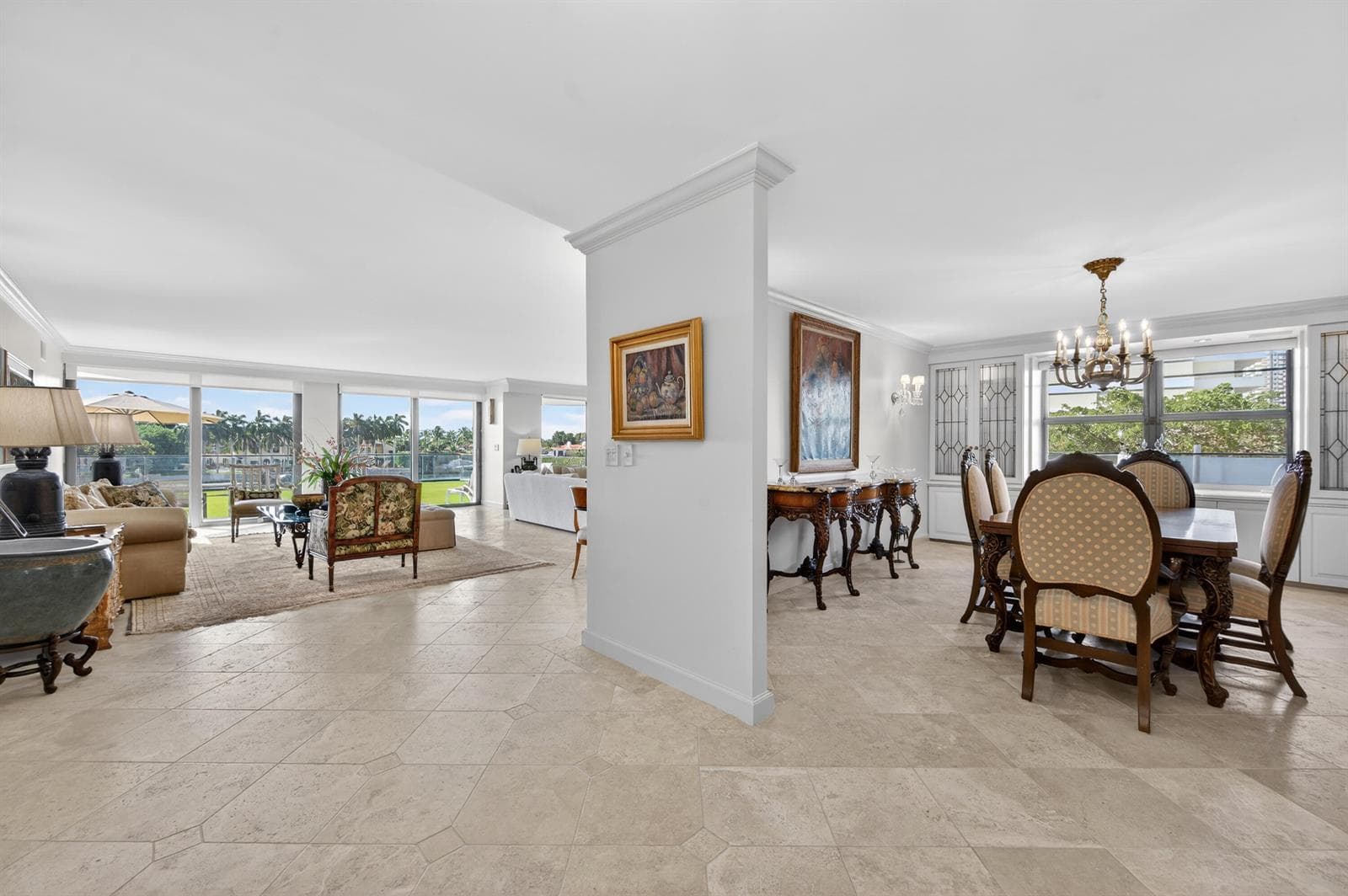 B26004751 — Miami Beach — 14