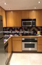 A11986588 — Miami Beach — 17