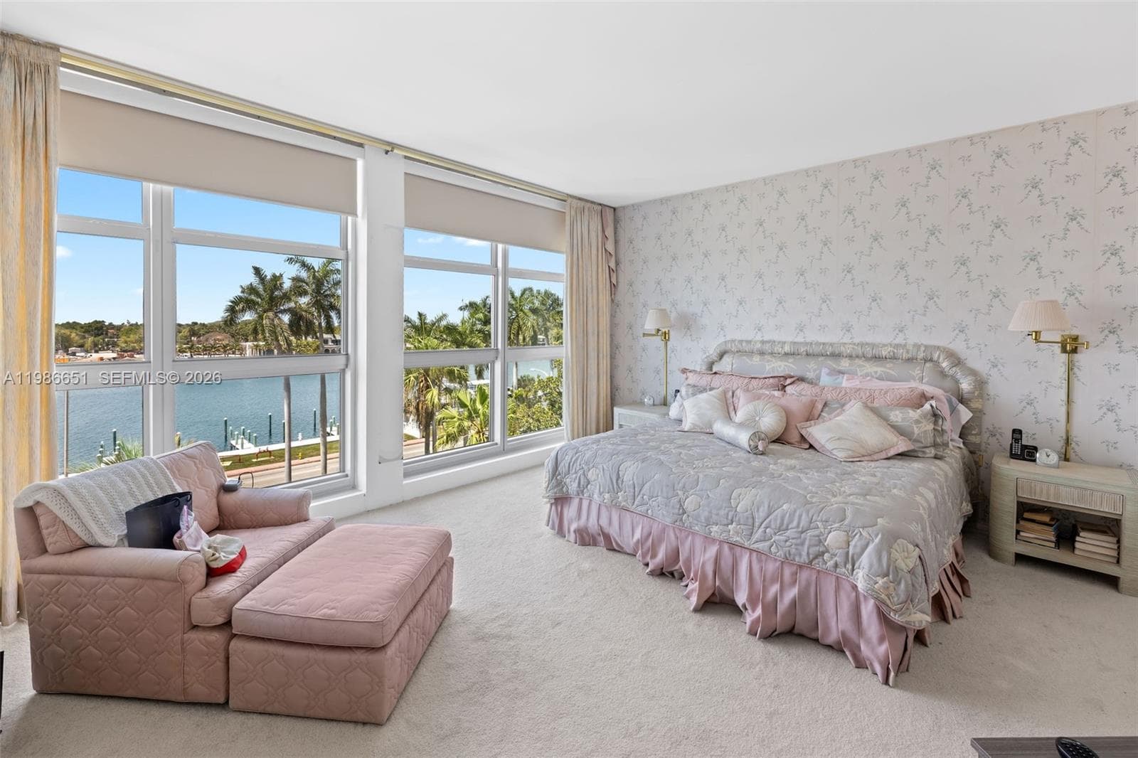 A11986651 — Miami Beach — 9