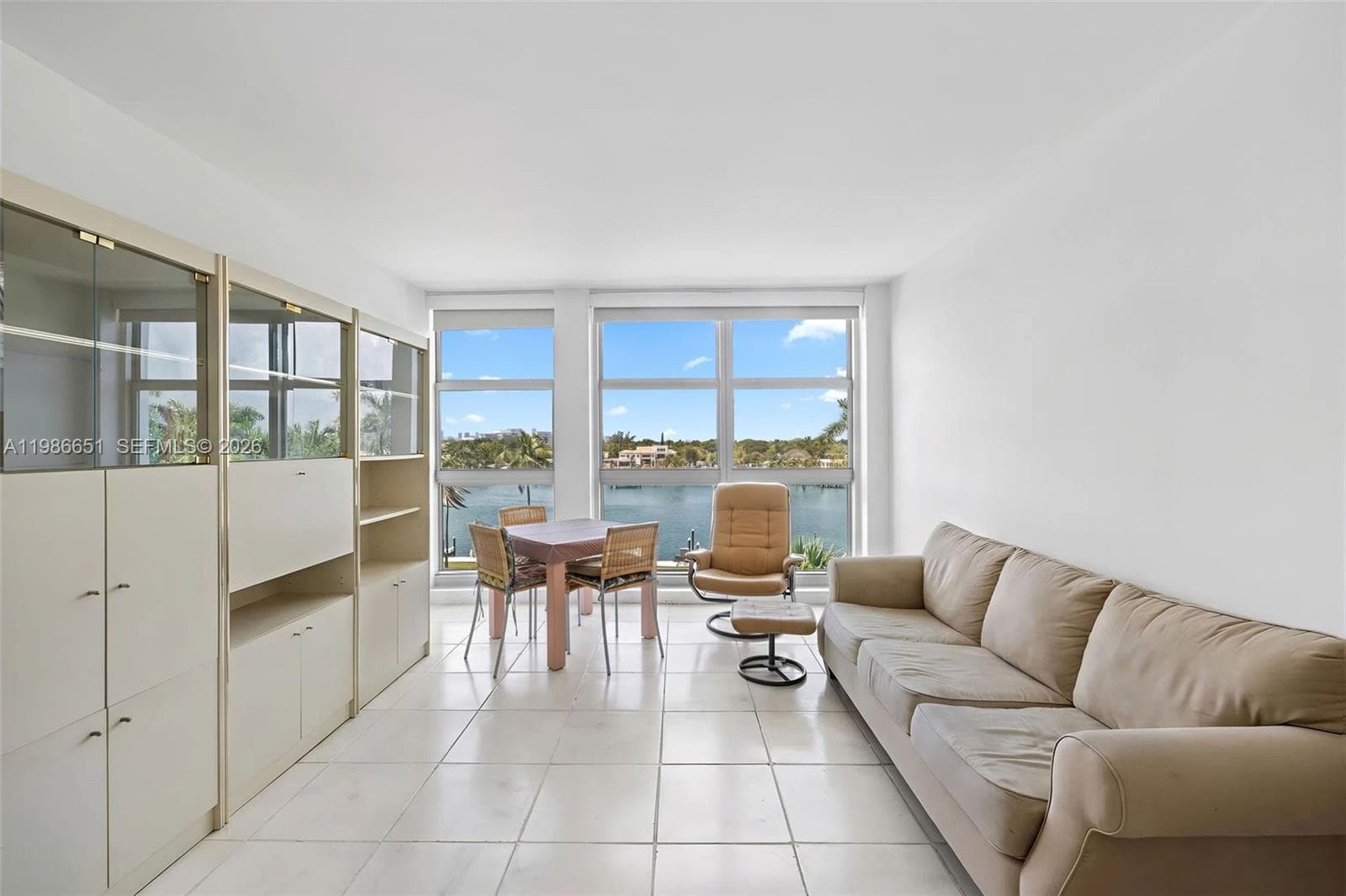 A11986651 — Miami Beach — 14