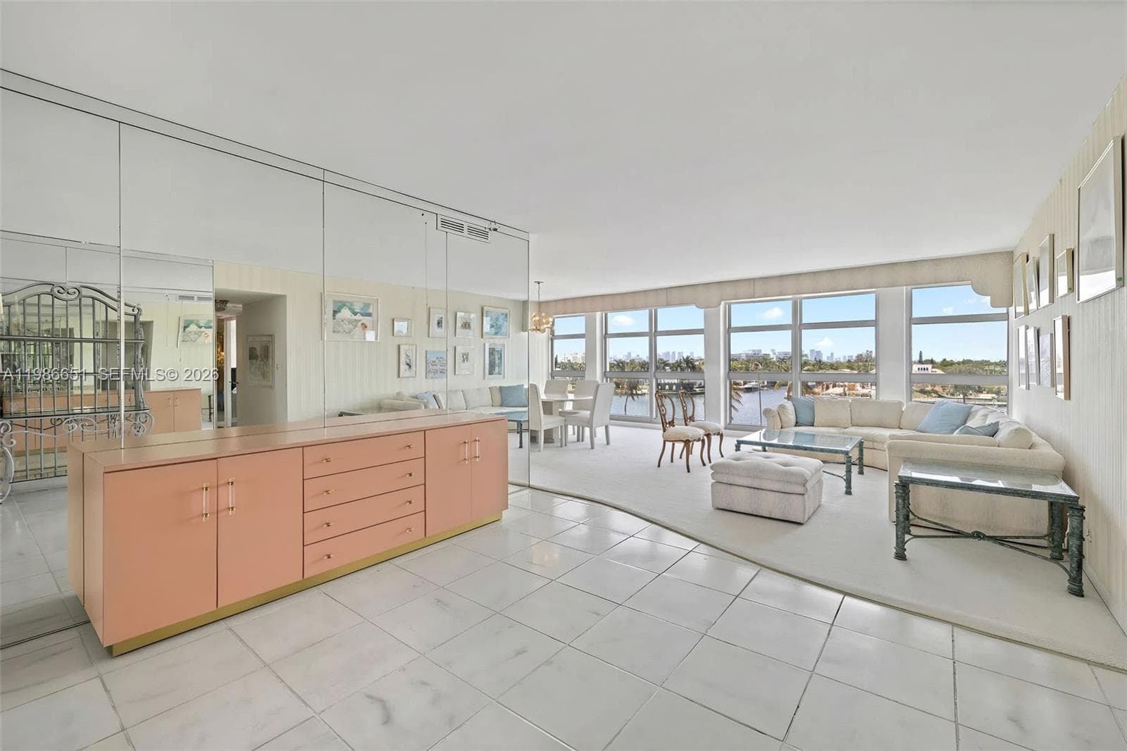 A11986651 — Miami Beach — 18