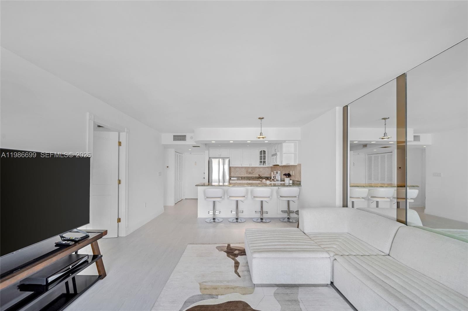 A11986699 — Miami Beach — 7