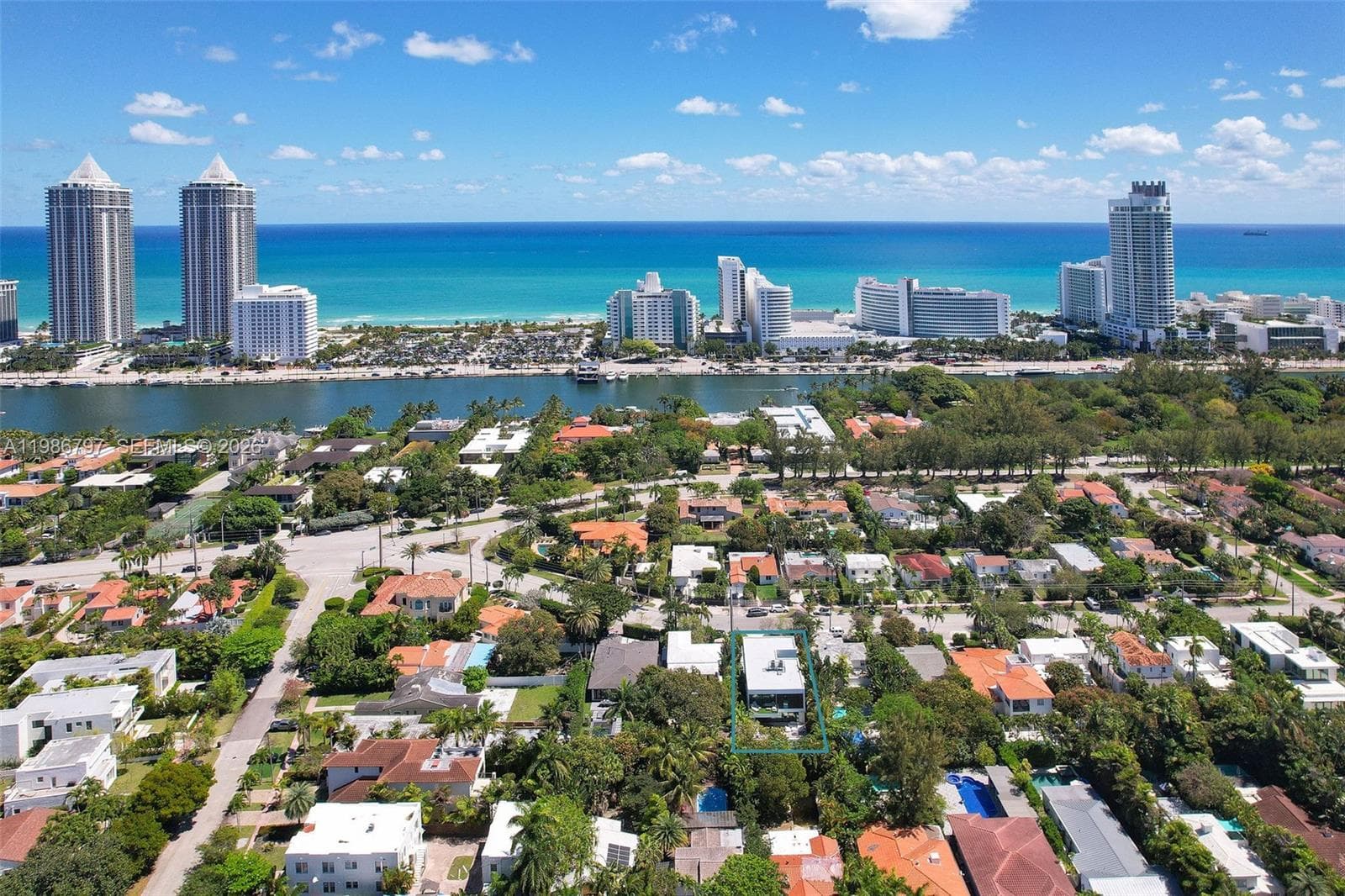 A11986797 — Miami Beach — 52
