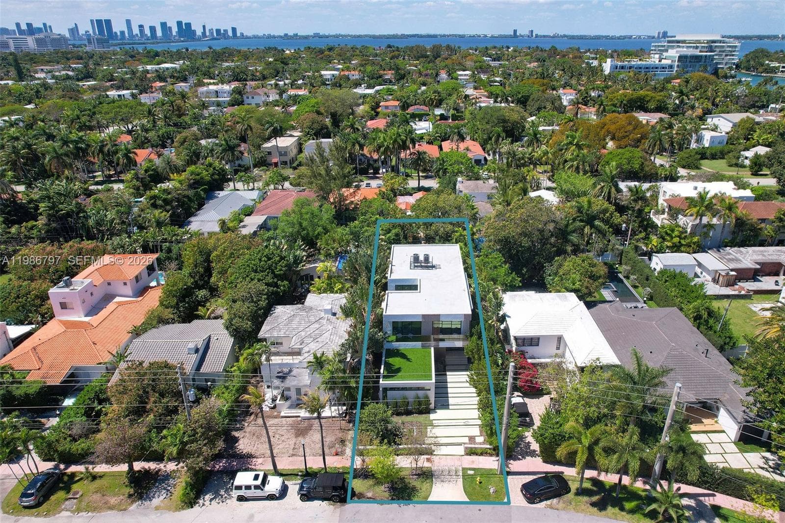 A11986797 — Miami Beach — 54