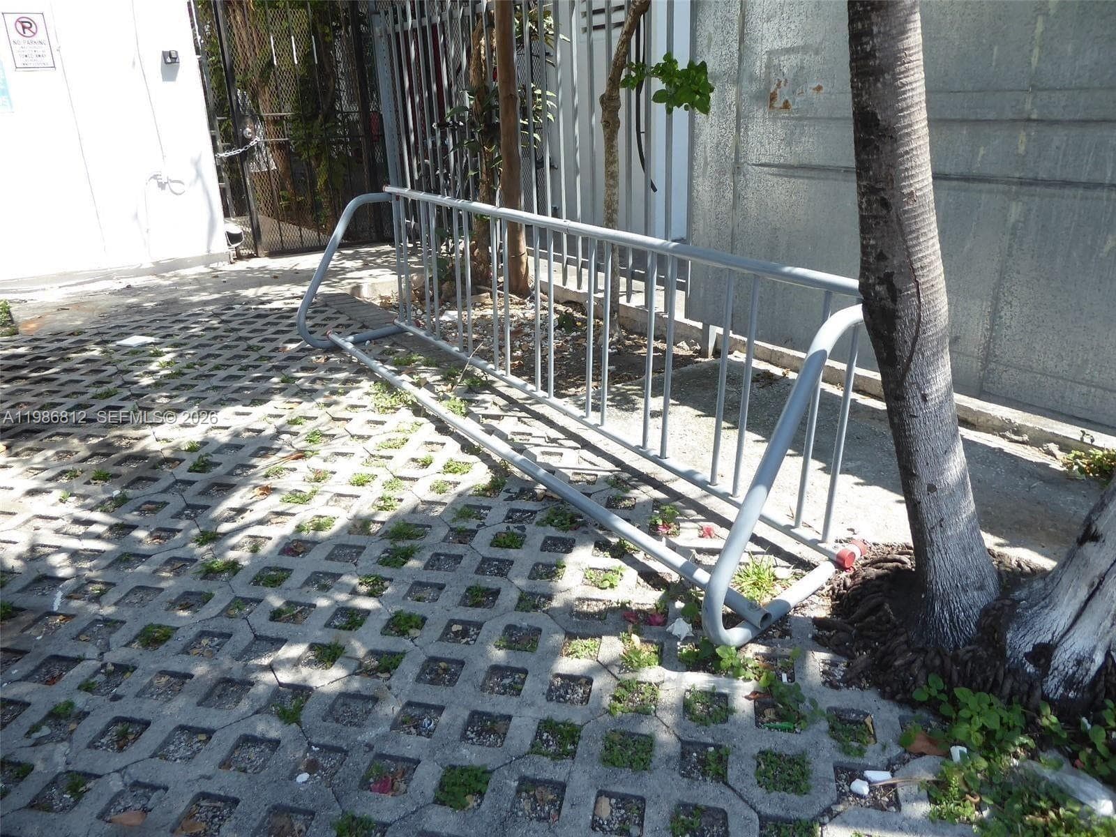 A11986812 — Miami Beach — 15