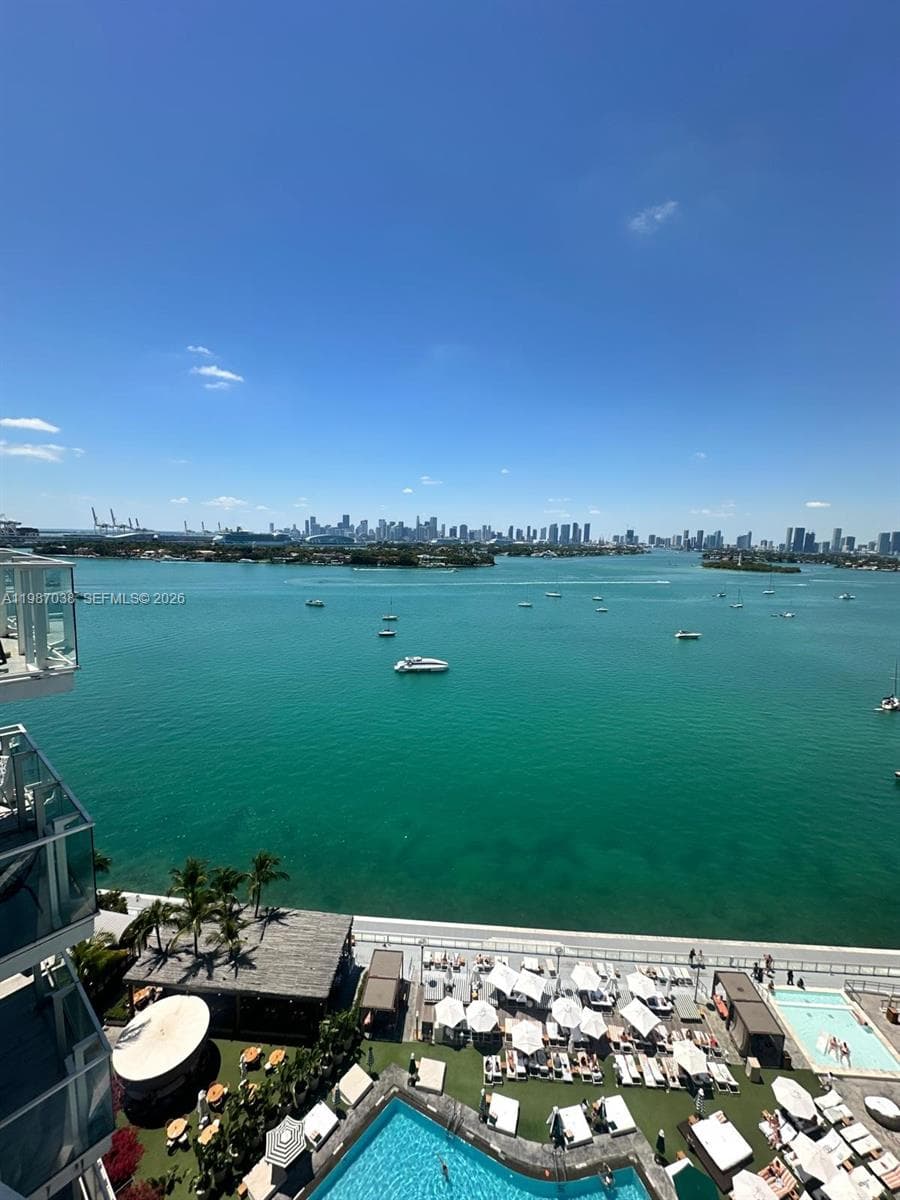 A11987038 — Miami Beach — 2
