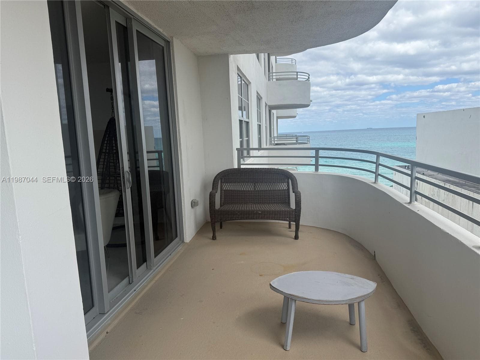 A11987044 — Miami Beach — 12
