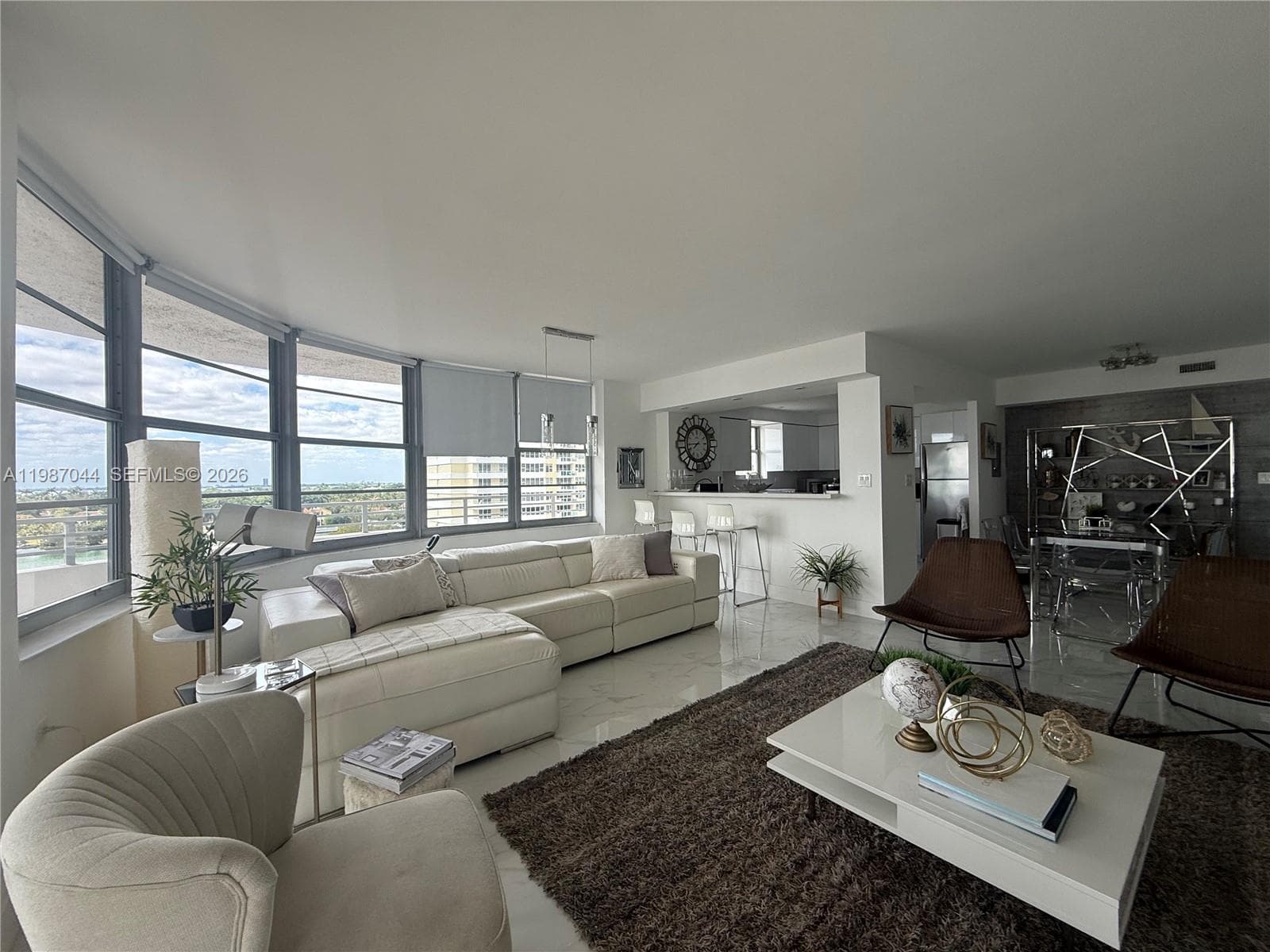 A11987044 — Miami Beach — 9