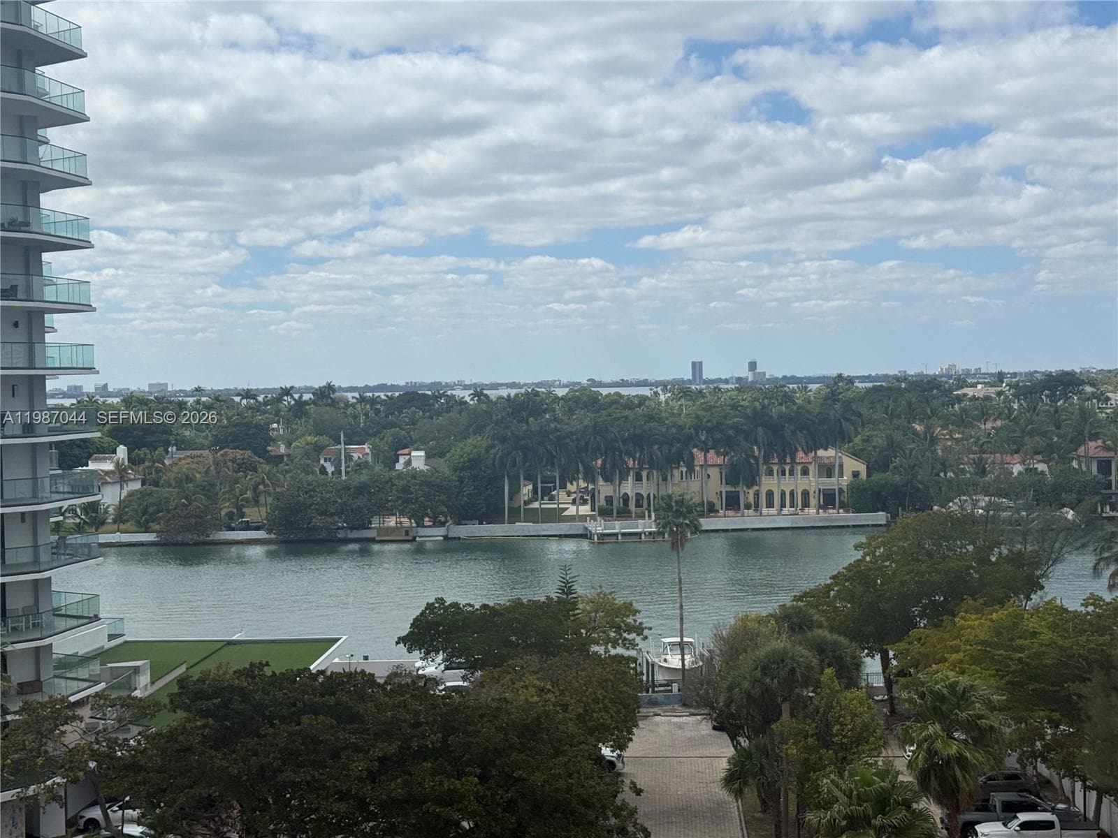 A11987044 — Miami Beach — 15