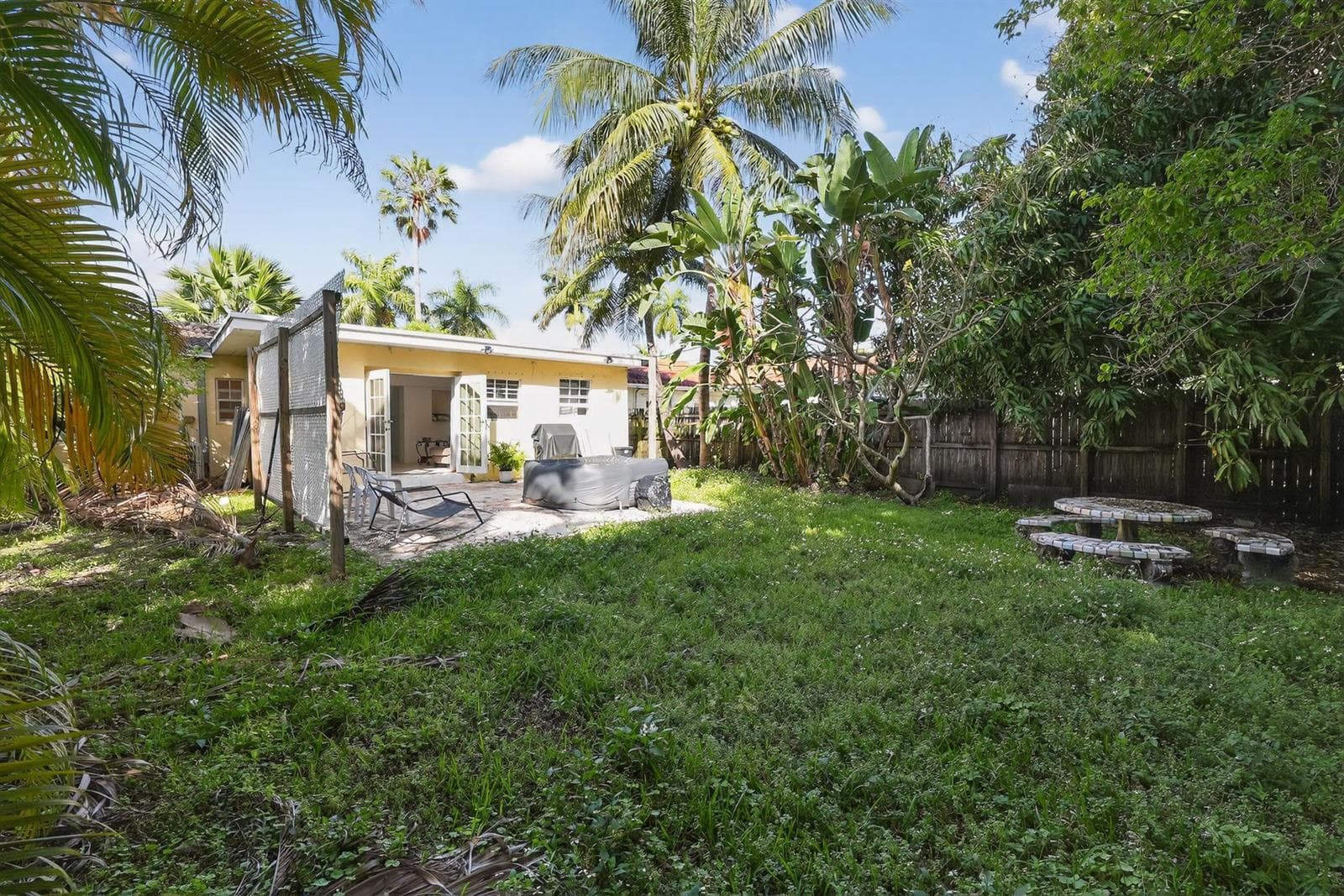 B26005156 — Miami Beach — 26