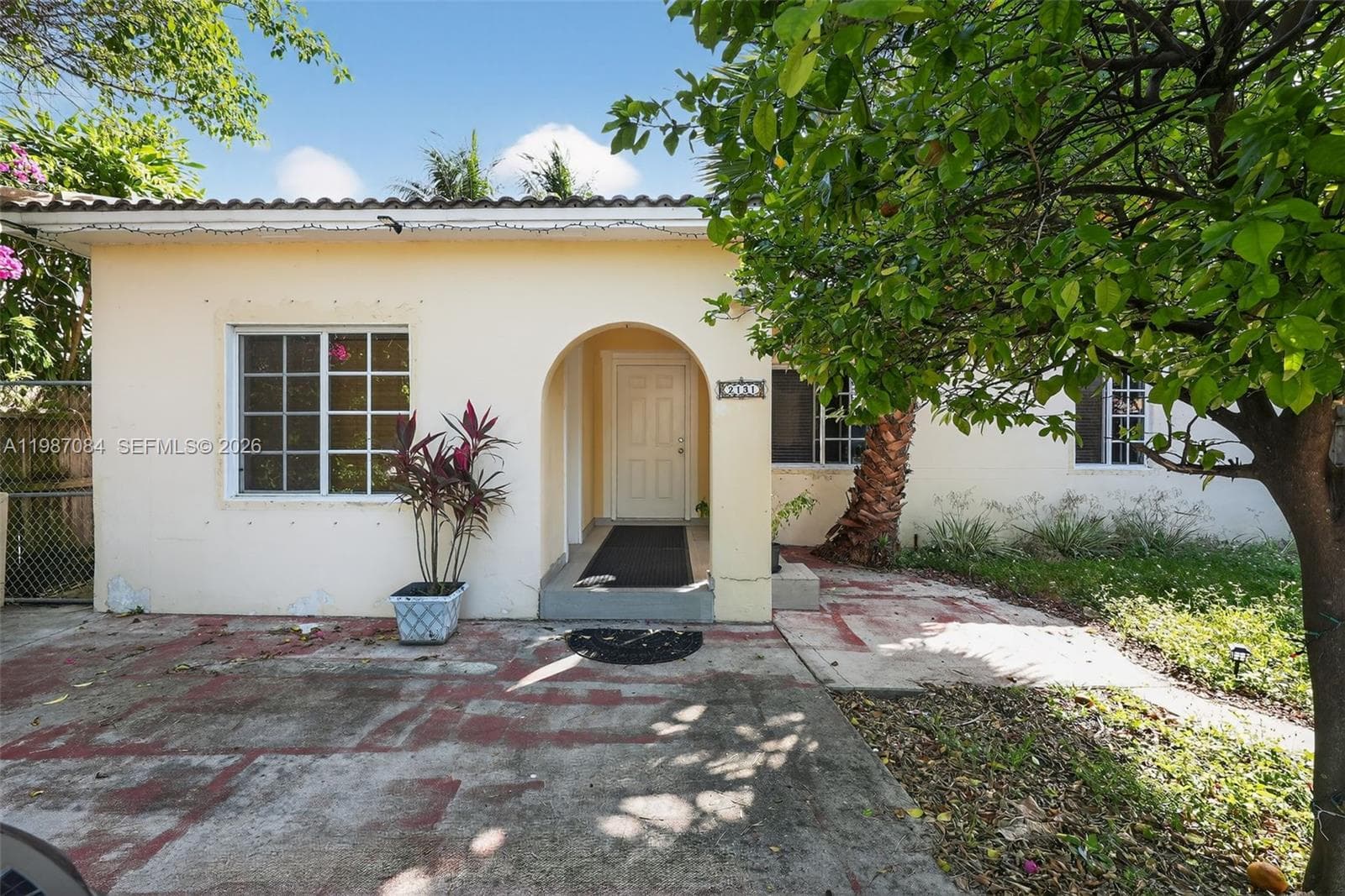 A11987084 — Miami Beach — 5