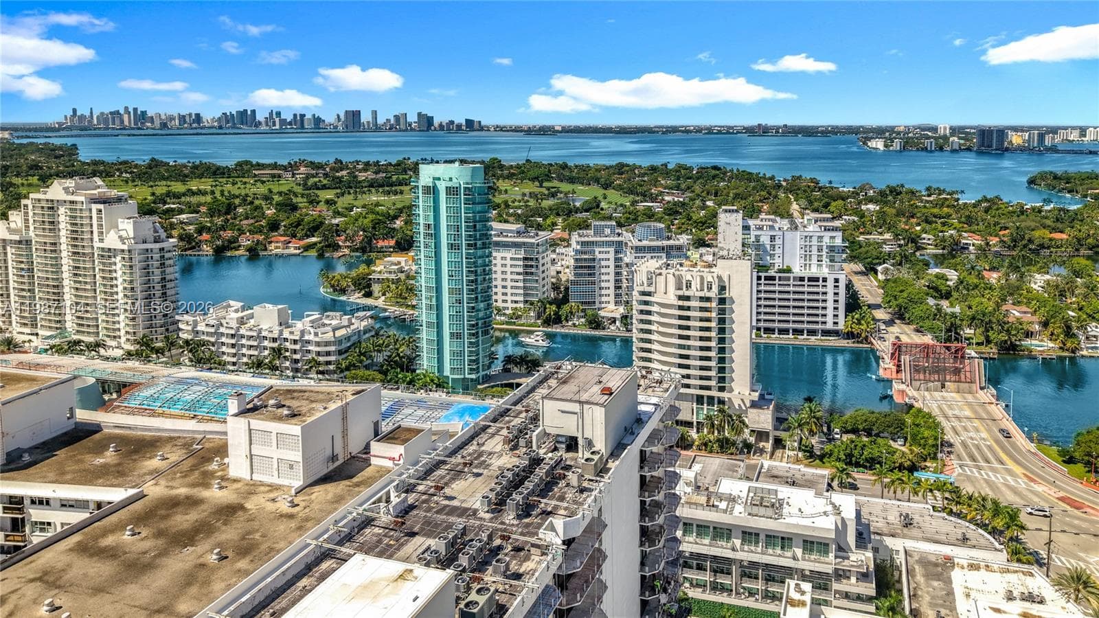 A11987104 — Miami Beach — 44