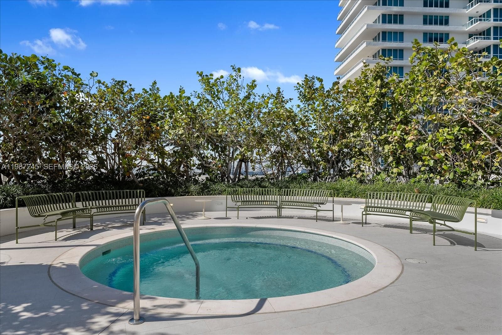 A11987245 — Miami Beach — 47