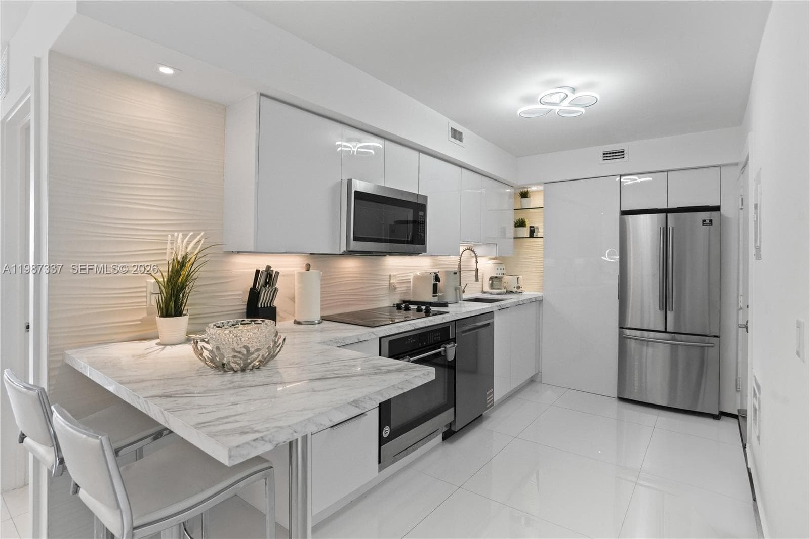 A11987337 — Miami Beach — 5
