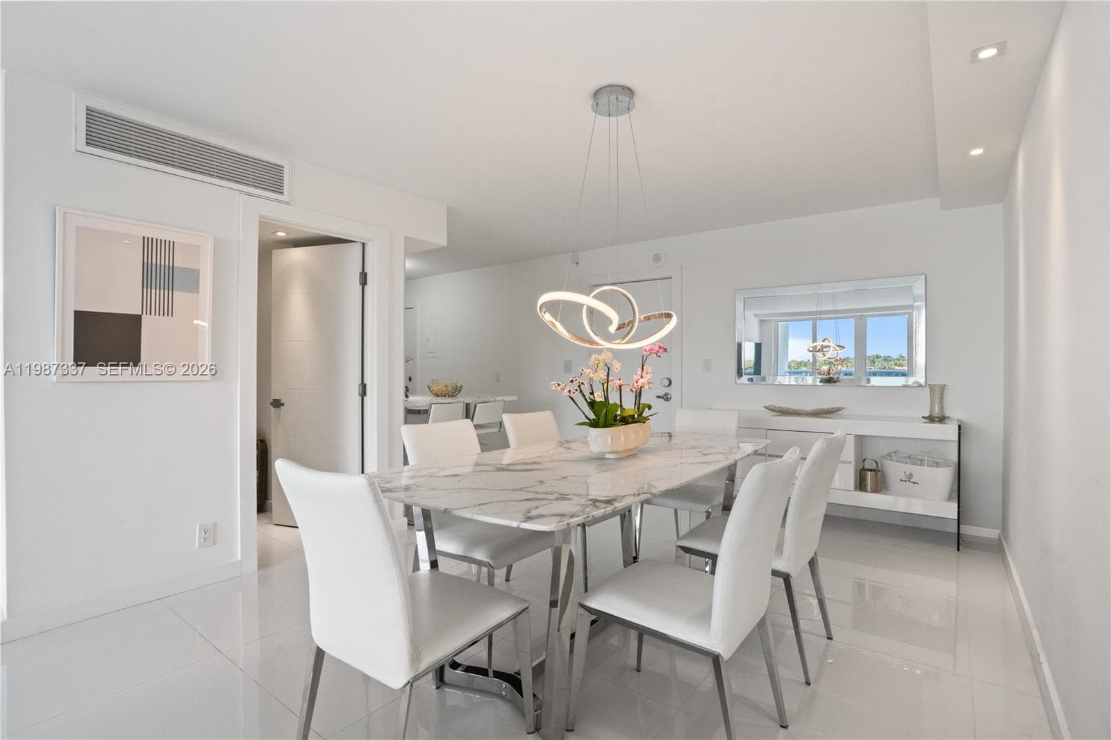 A11987337 — Miami Beach — 9
