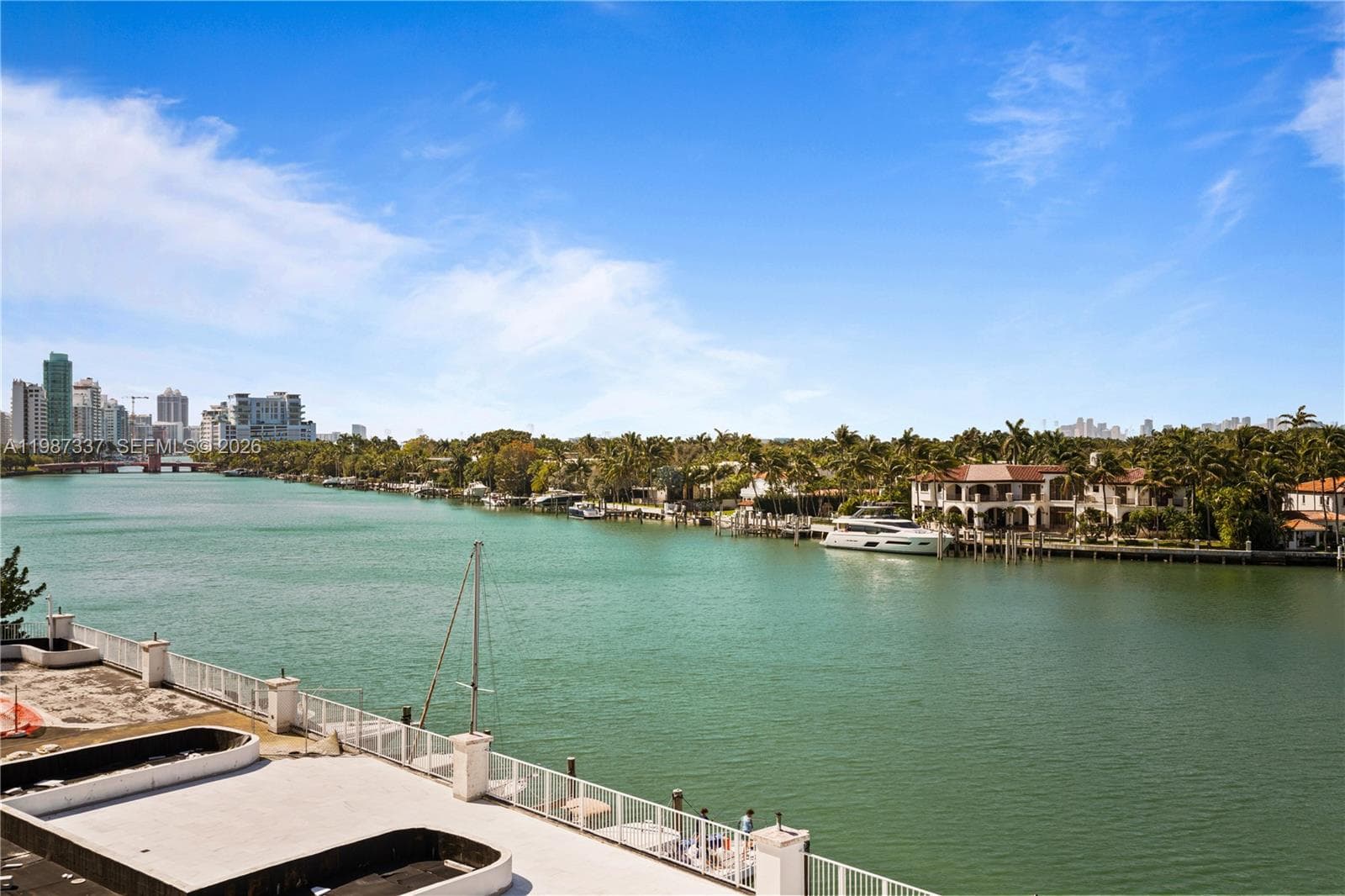 A11987337 — Miami Beach — 15