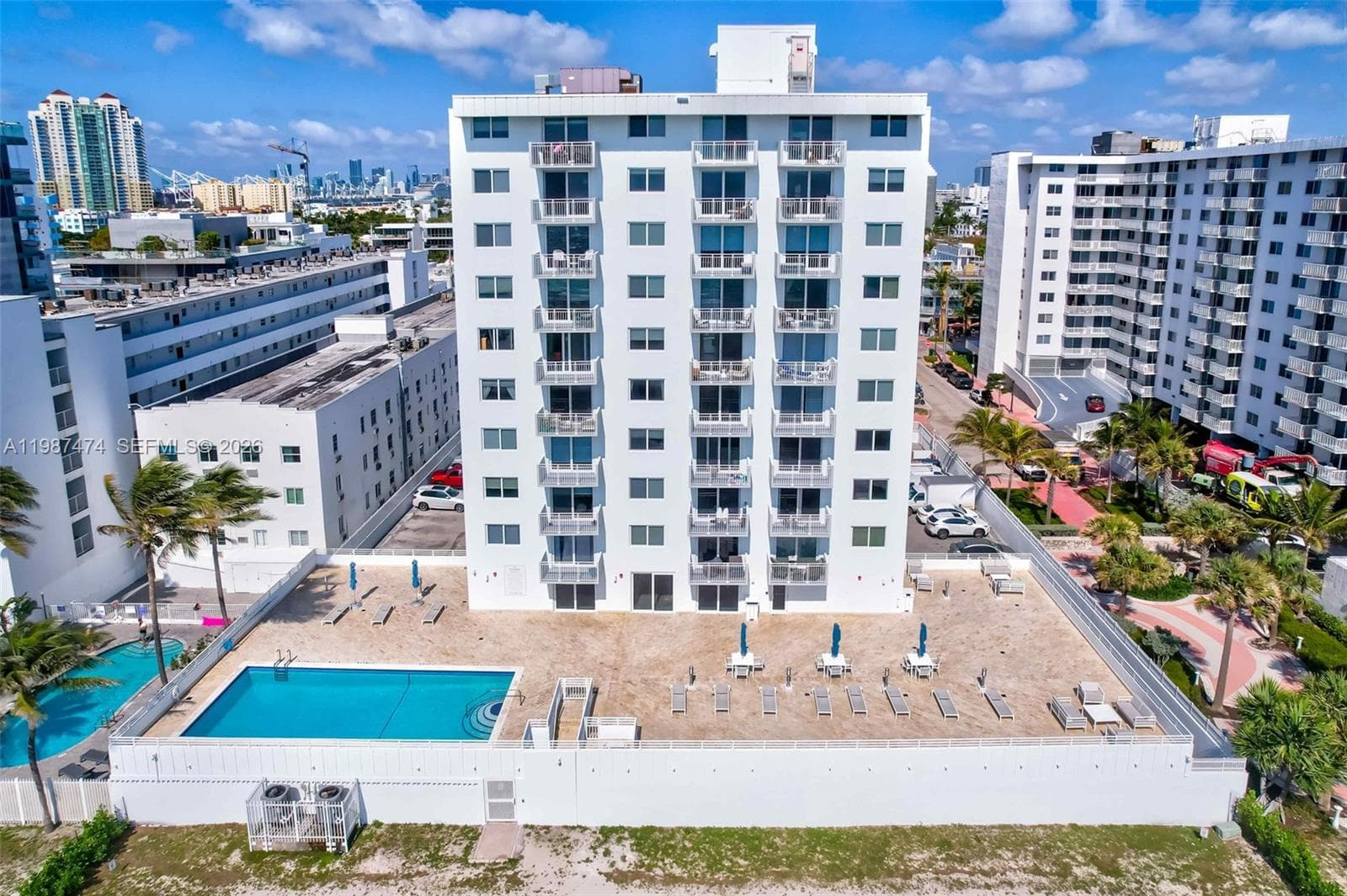 A11987474 — Miami Beach — 23