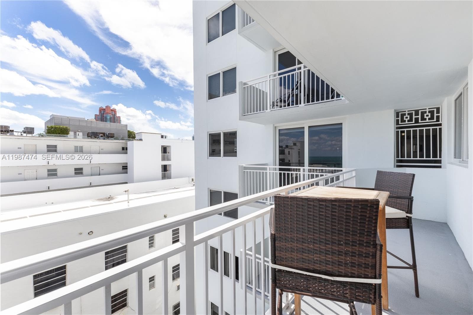 A11987474 — Miami Beach — 20