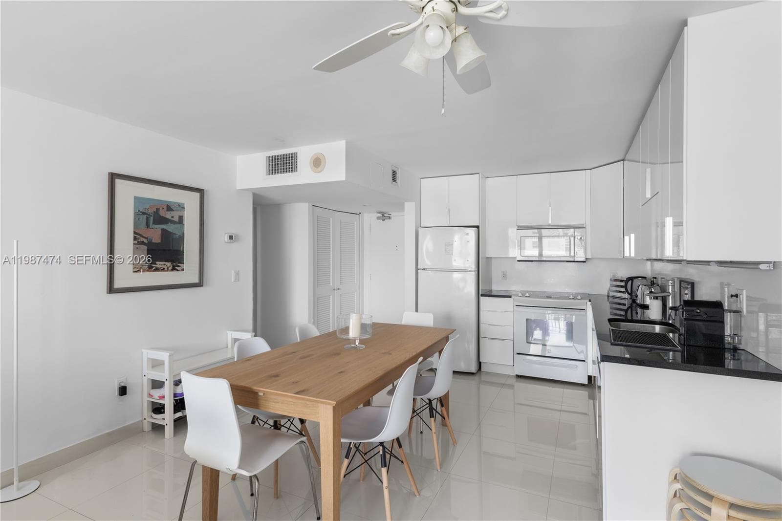 A11987474 — Miami Beach — 4