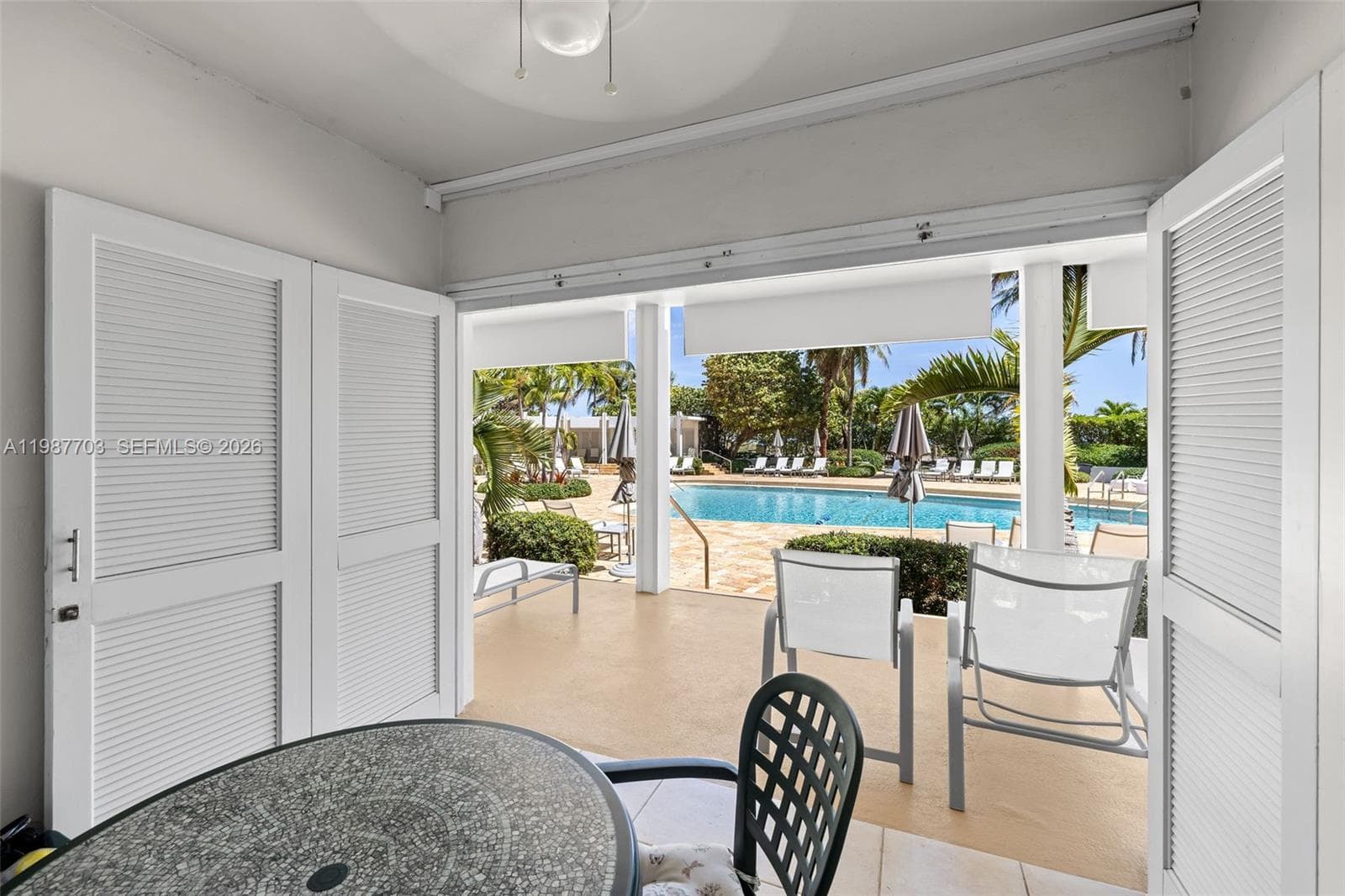 A11987703 — Miami Beach — 2