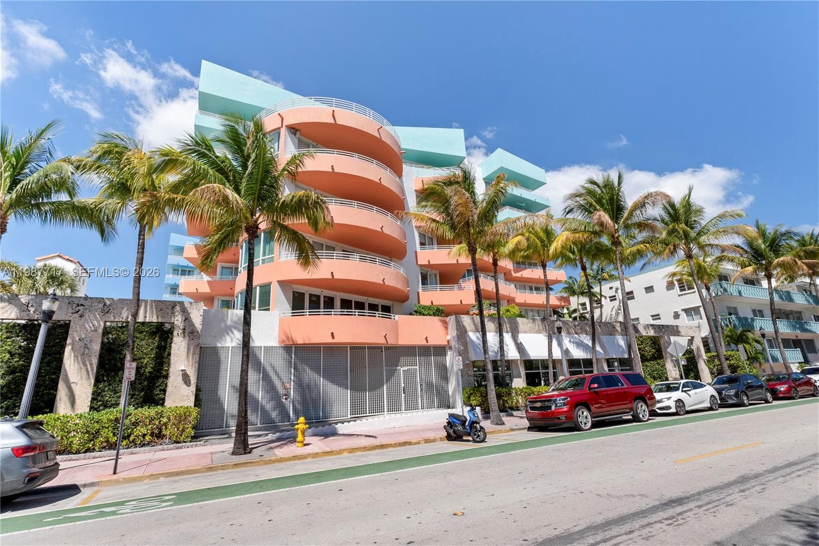 A11987717 — Miami Beach — 15