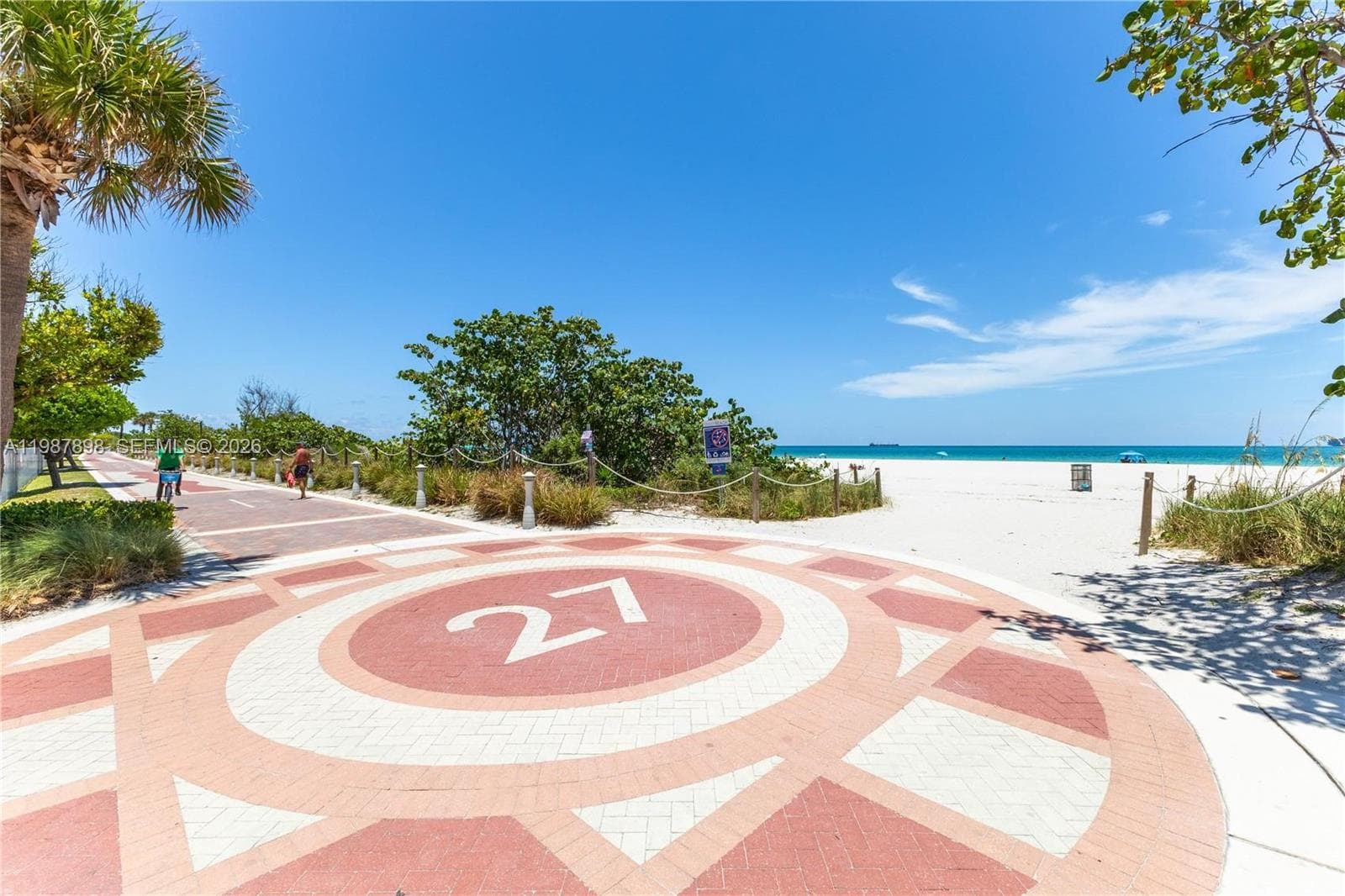 A11987898 — Miami Beach — 3
