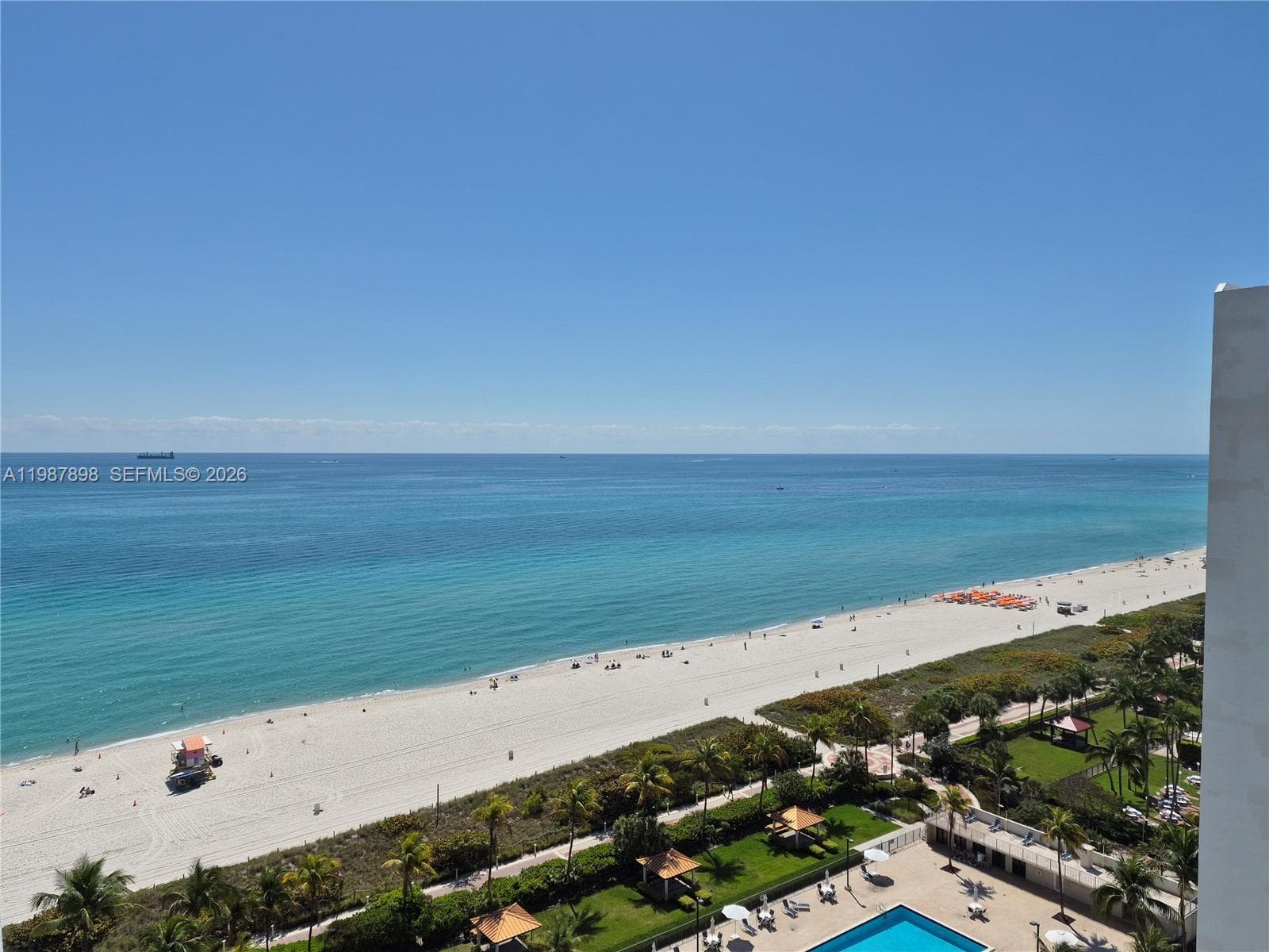 A11987898 — Miami Beach — 4