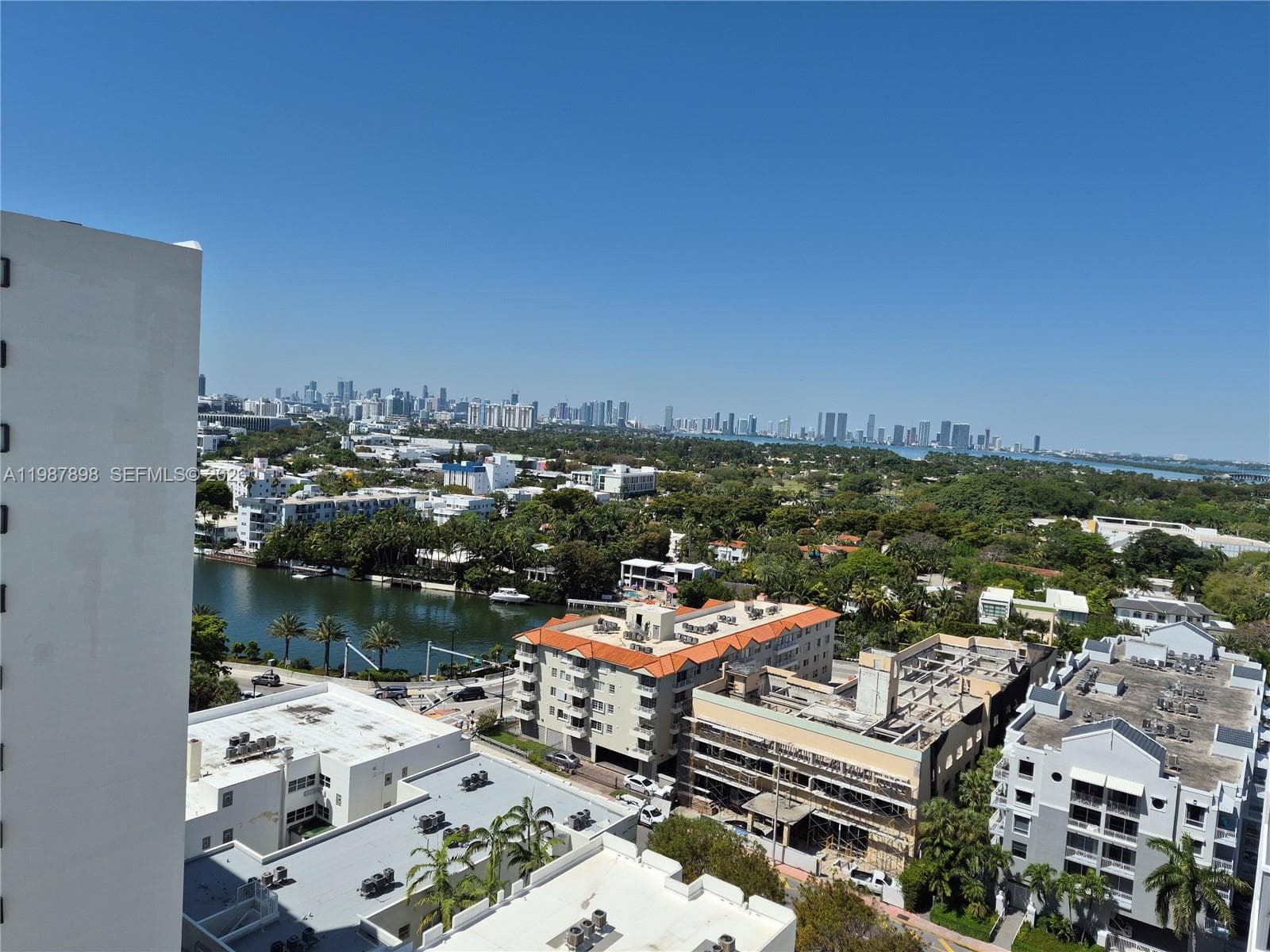 A11987898 — Miami Beach — 8