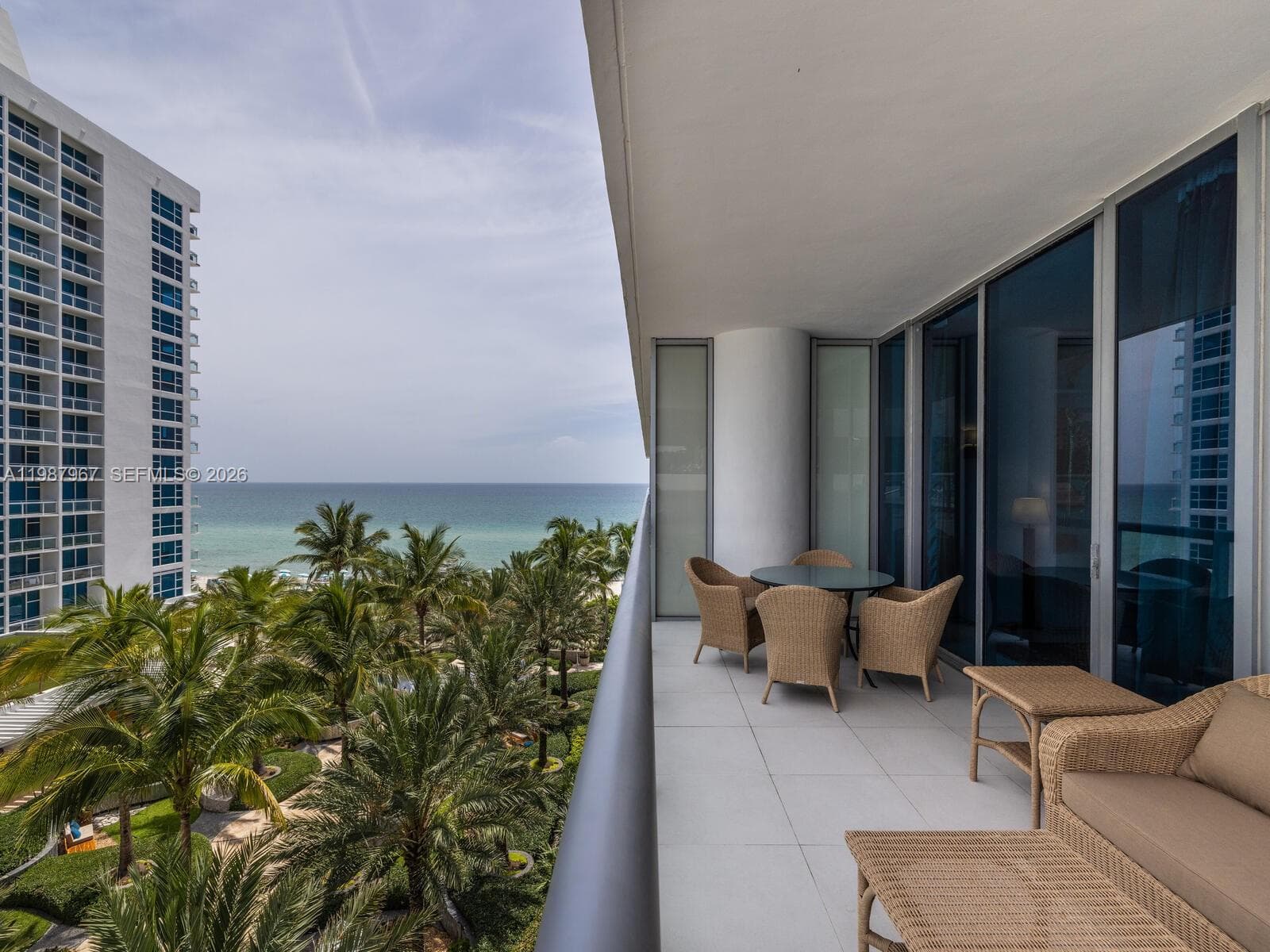 A11987967 — Miami Beach — 23